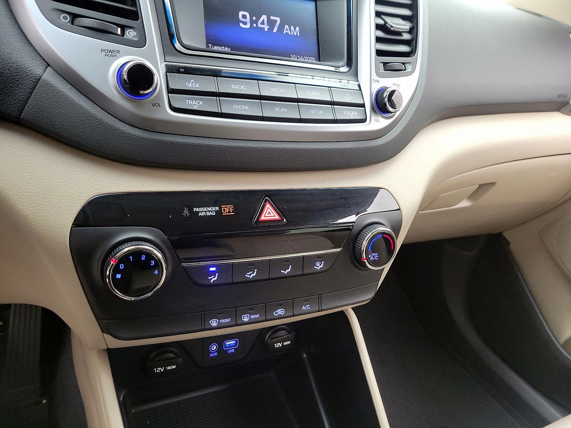Thumbnail: 2016 Hyundai Tucson - 16