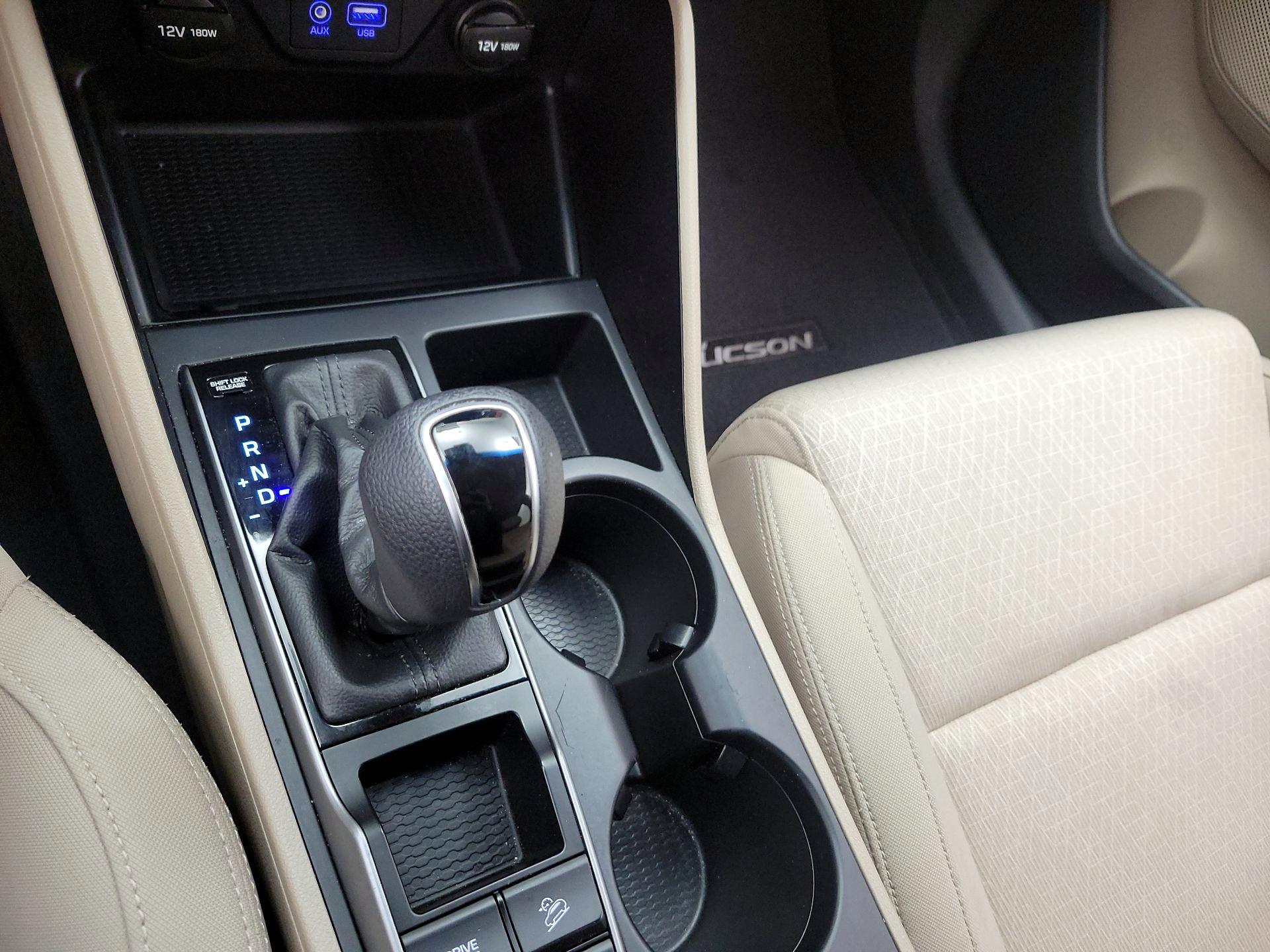 Thumbnail: 2016 Hyundai Tucson - 17