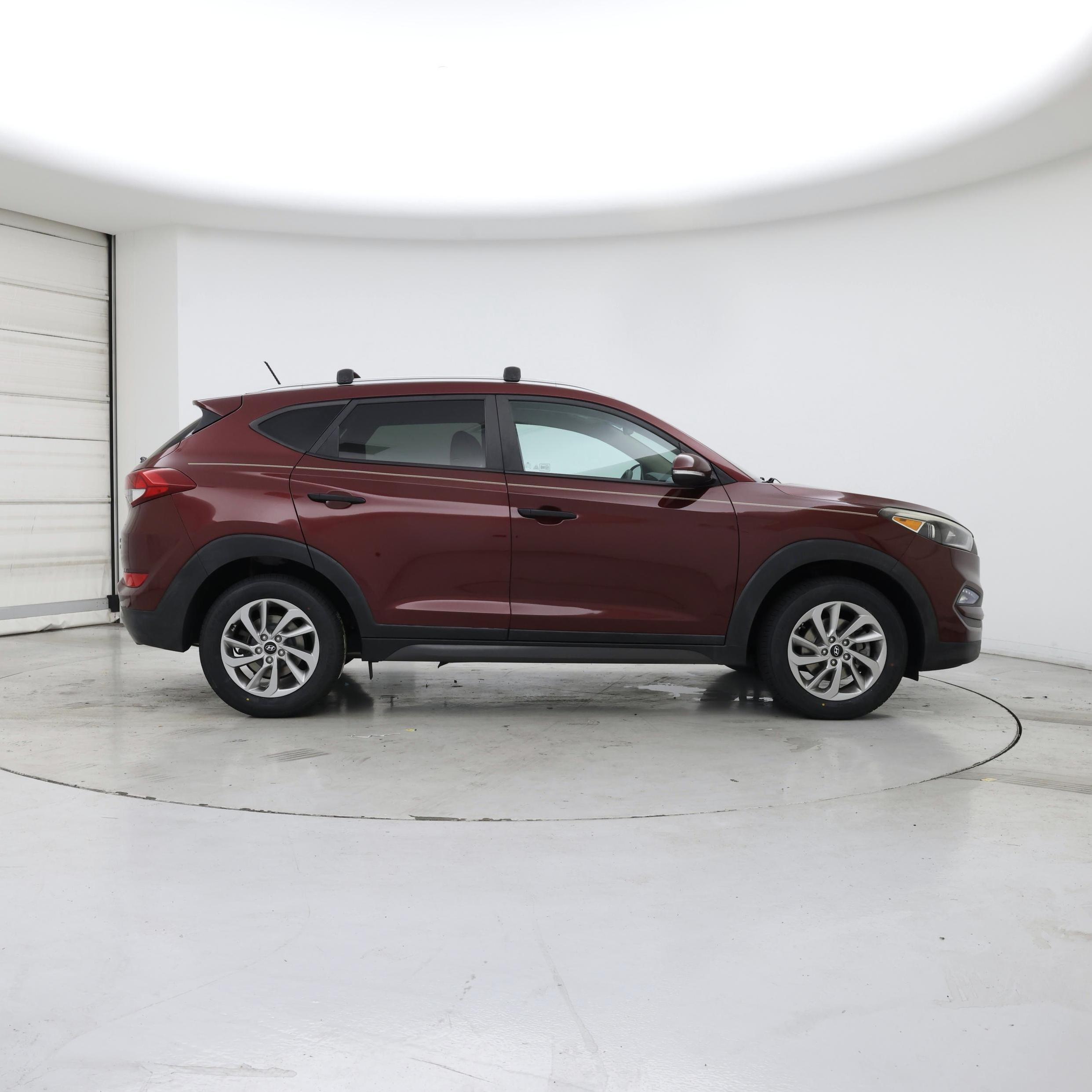 Thumbnail: 2016 Hyundai Tucson - 7