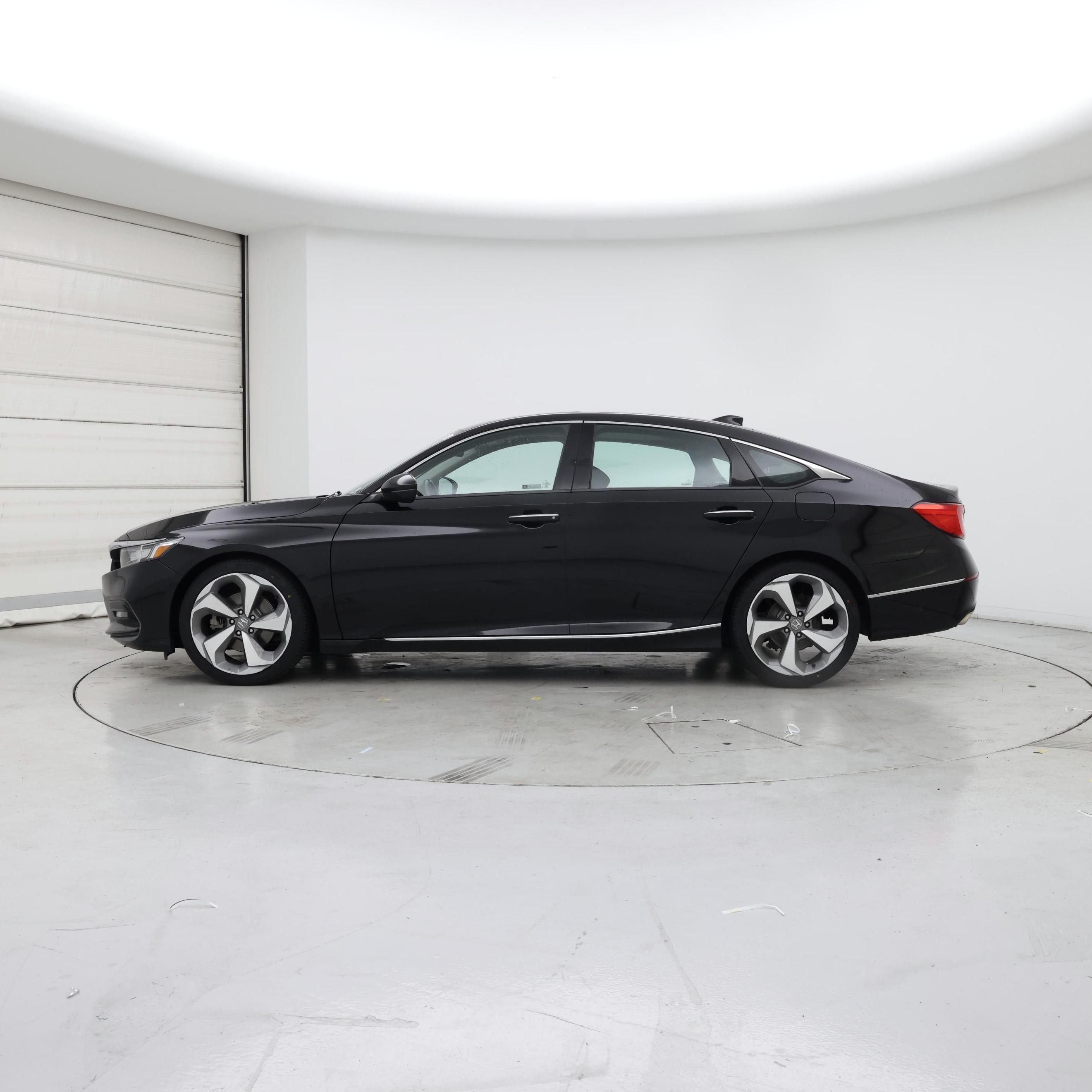 Thumbnail: 2018 Honda Accord - 3