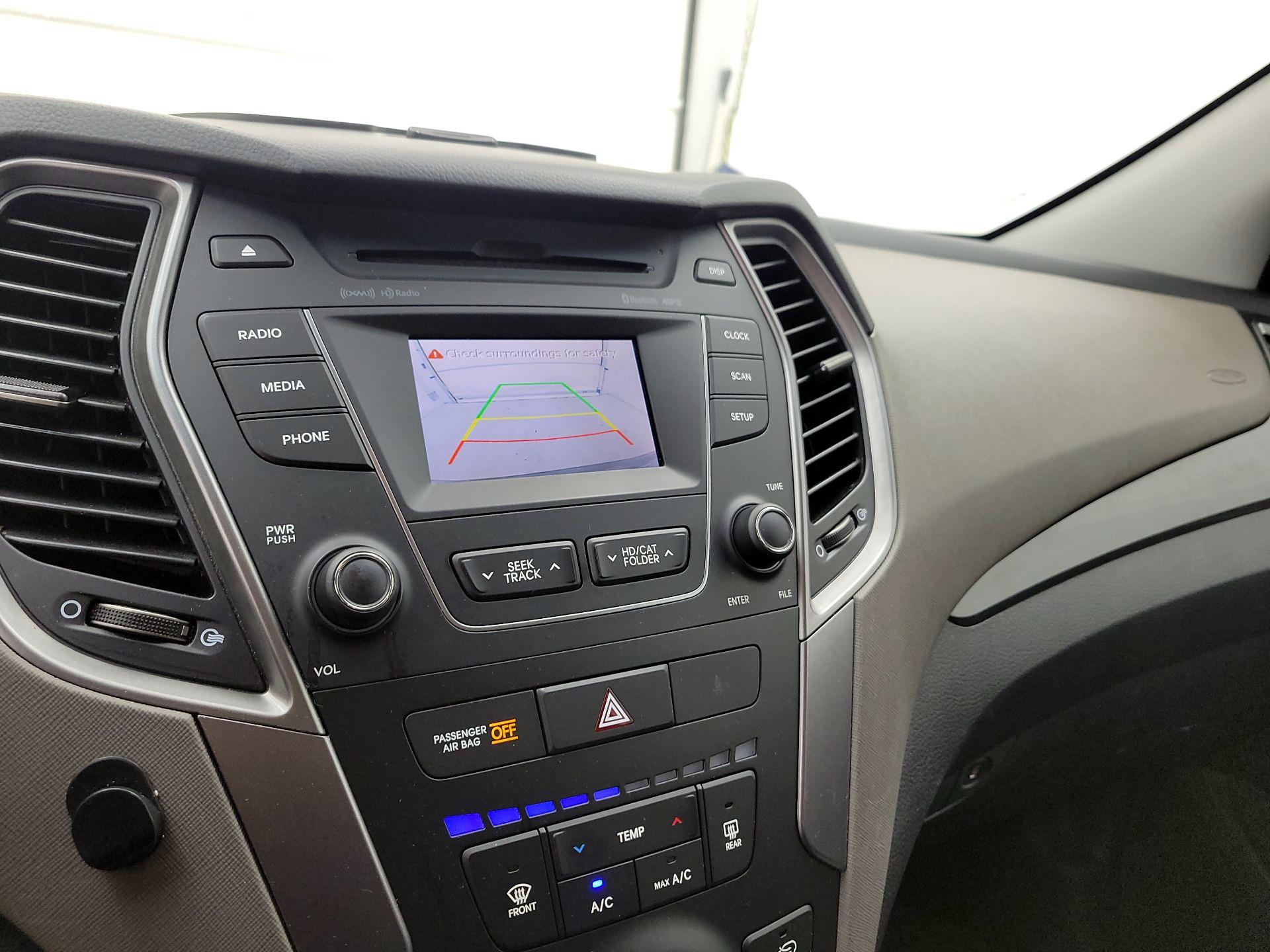 Thumbnail: 2015 Hyundai Santa Fe - 14
