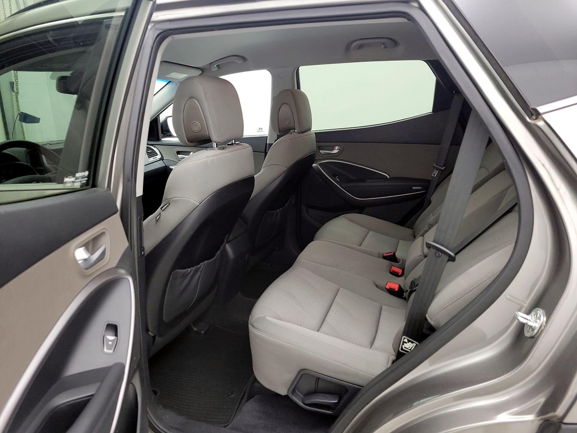 Thumbnail: 2015 Hyundai Santa Fe - 19