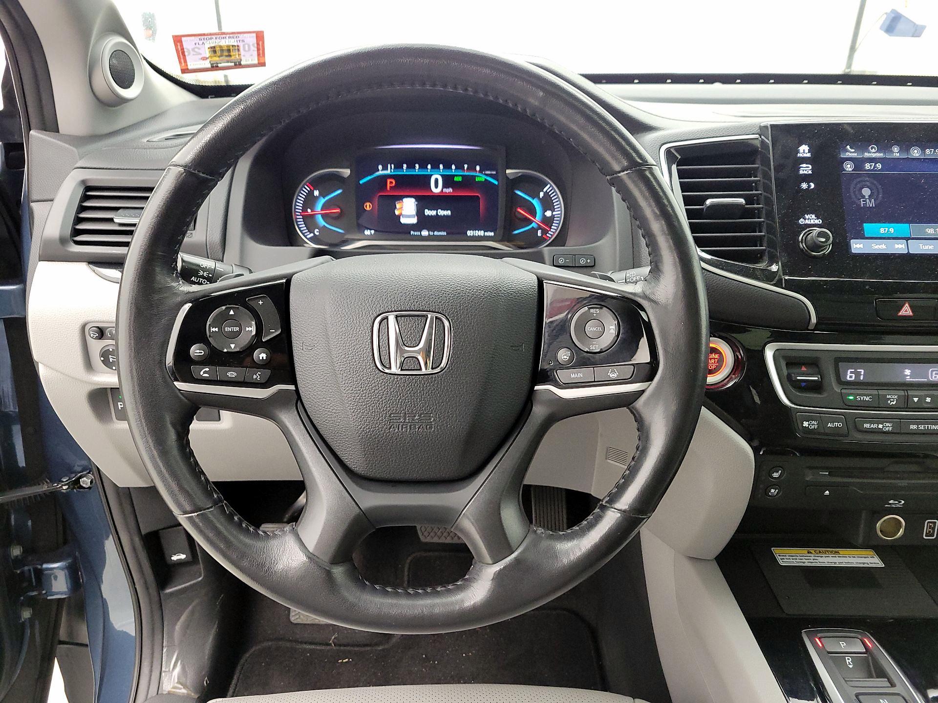 Thumbnail: 2019 Honda Pilot - 10