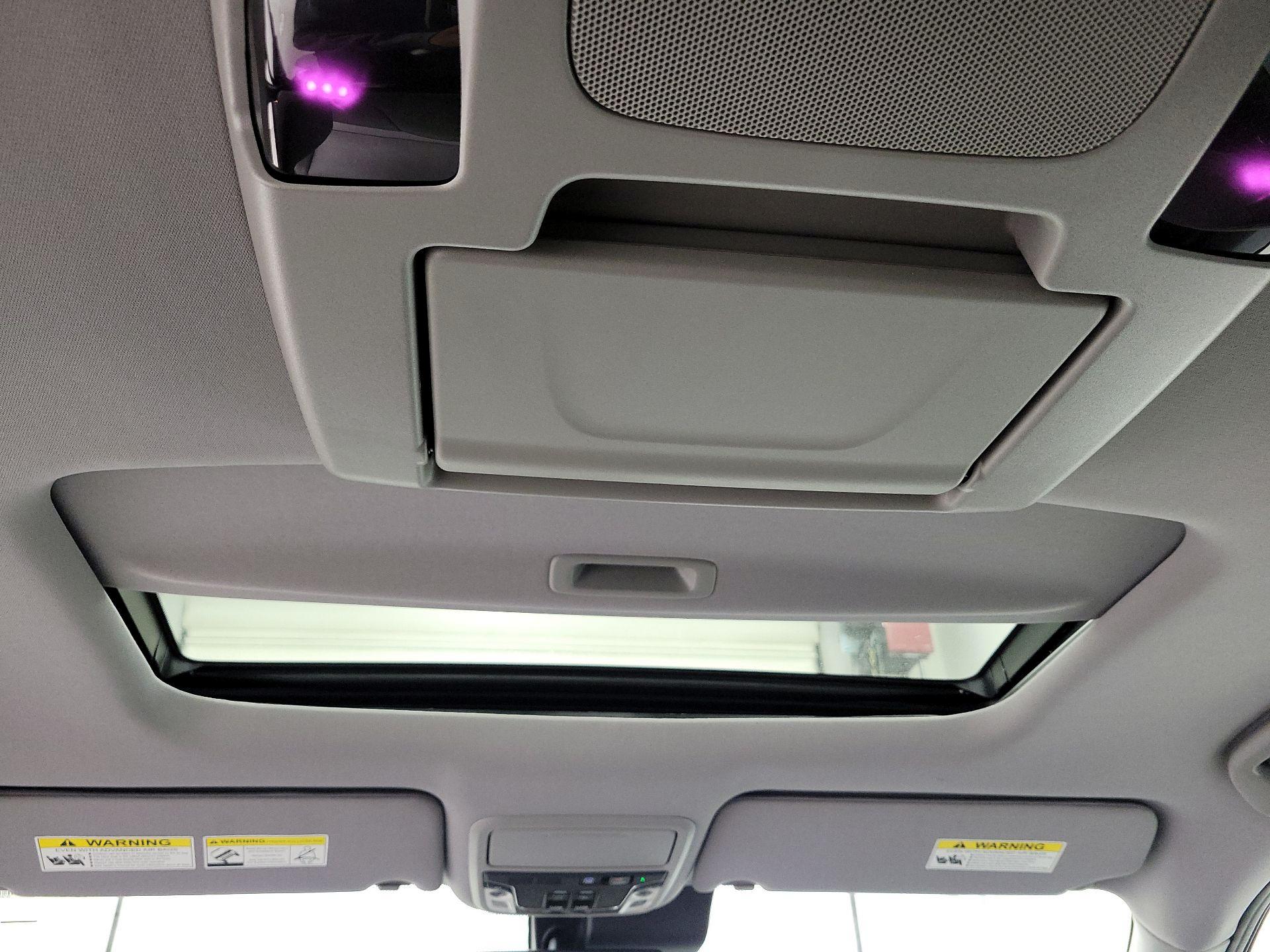 Thumbnail: 2019 Honda Pilot - 19