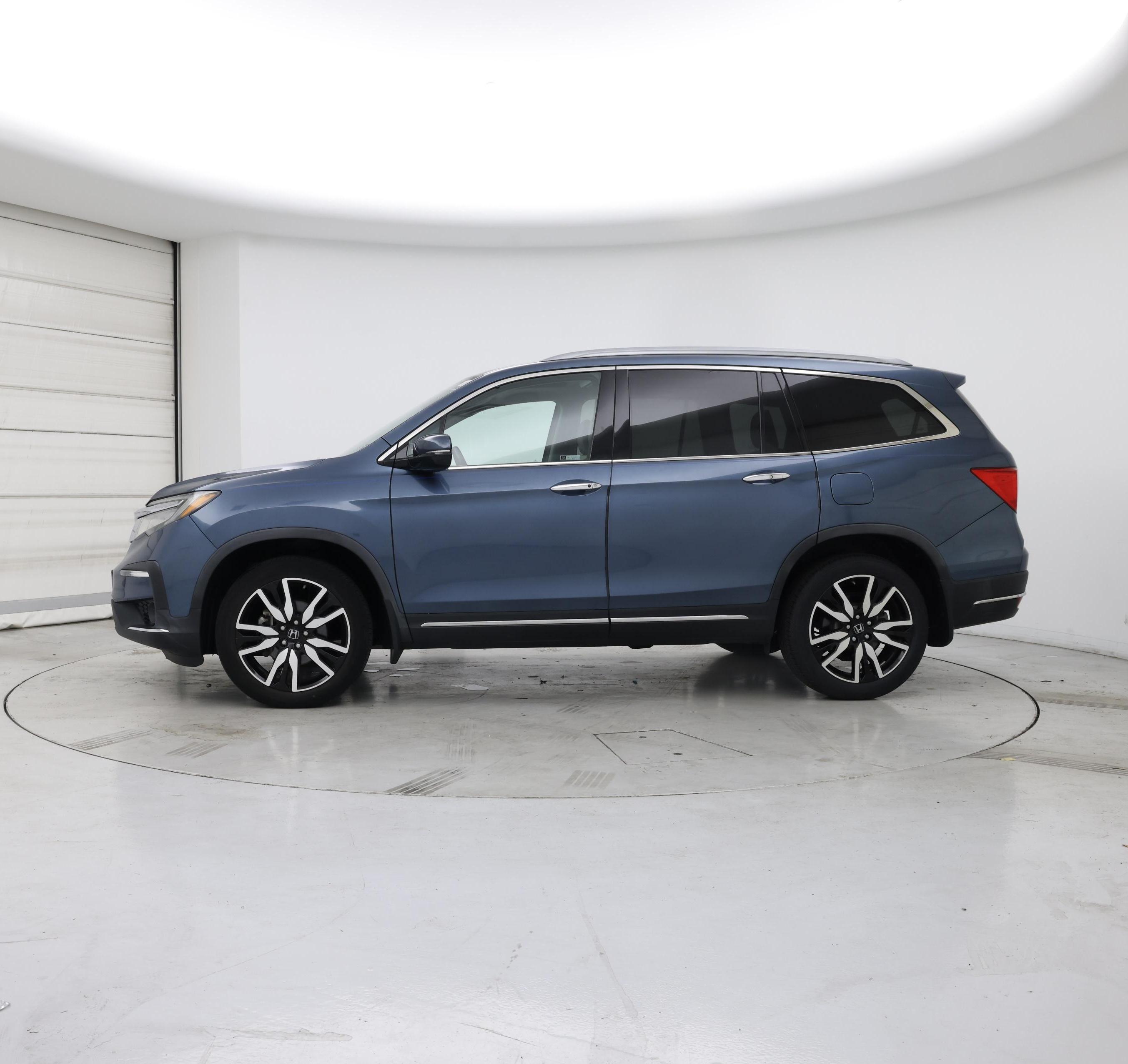 Thumbnail: 2019 Honda Pilot - 3