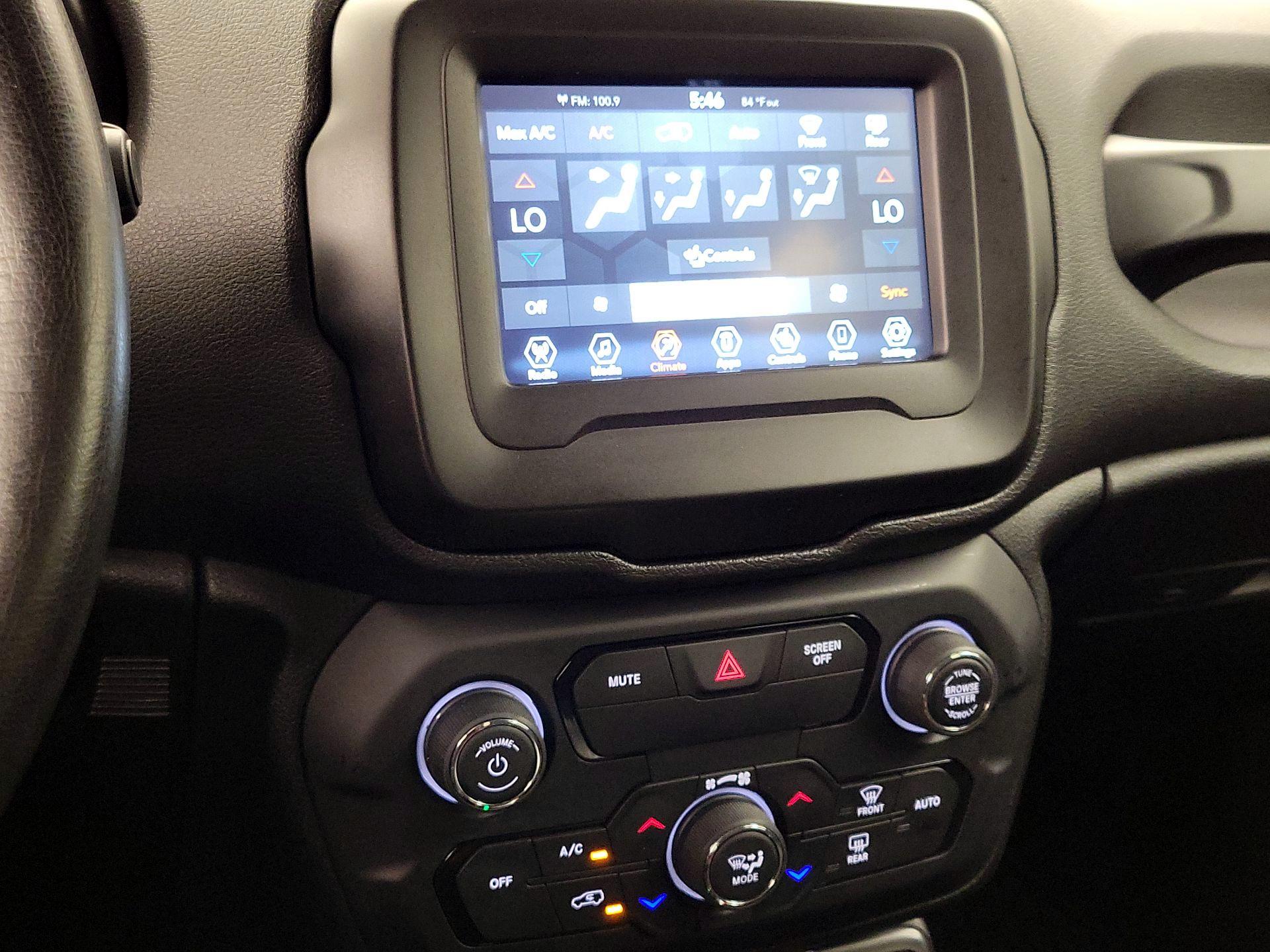 Thumbnail: 2020 Jeep Renegade - 16