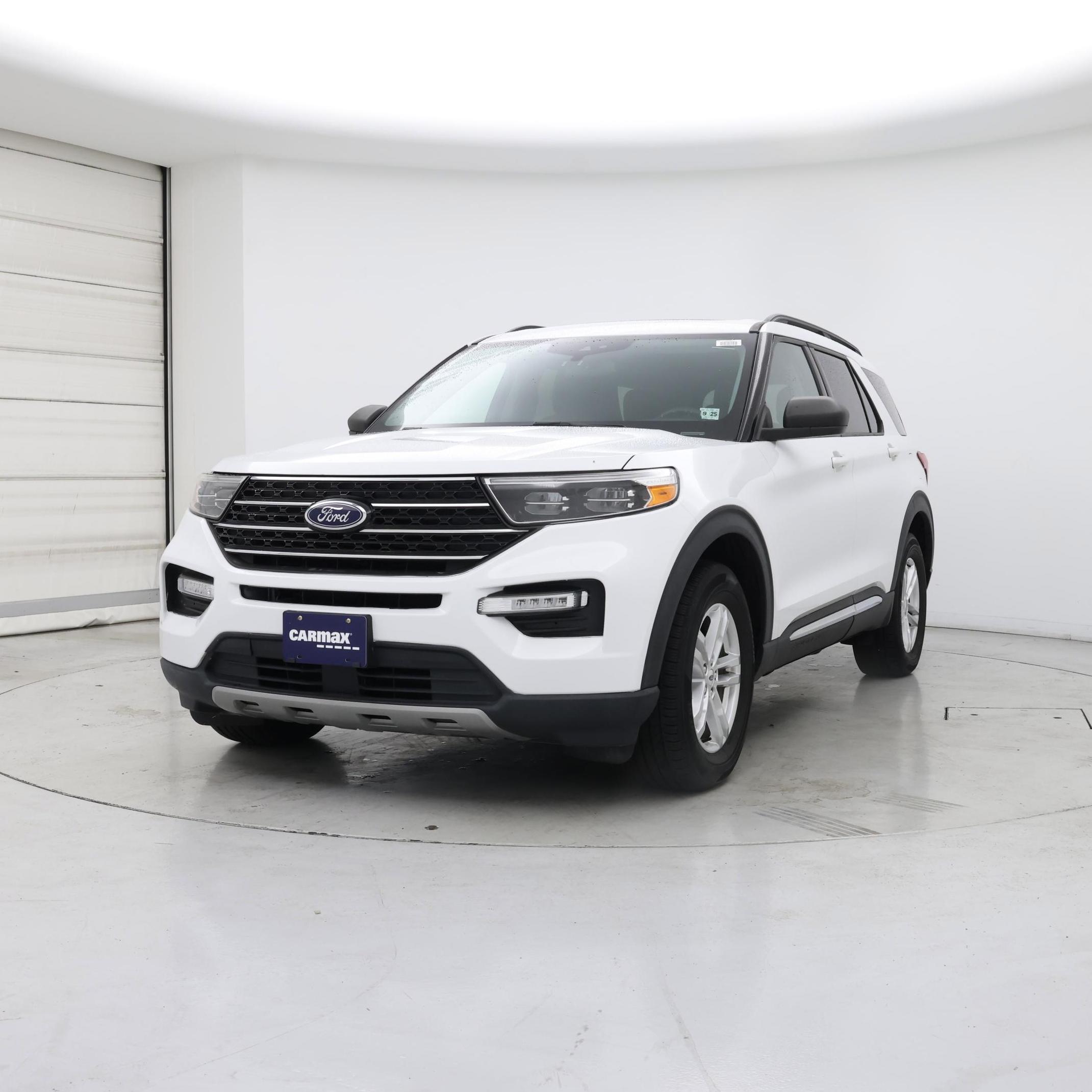 Thumbnail: 2020 Ford Explorer - 4