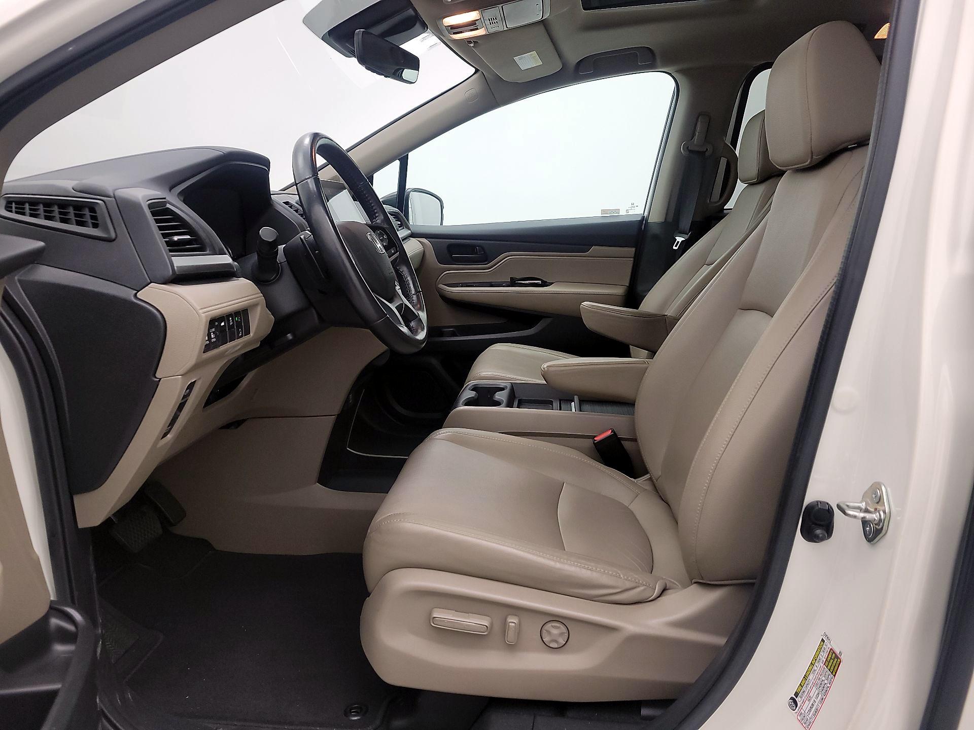 Thumbnail: 2018 Honda Odyssey - 11