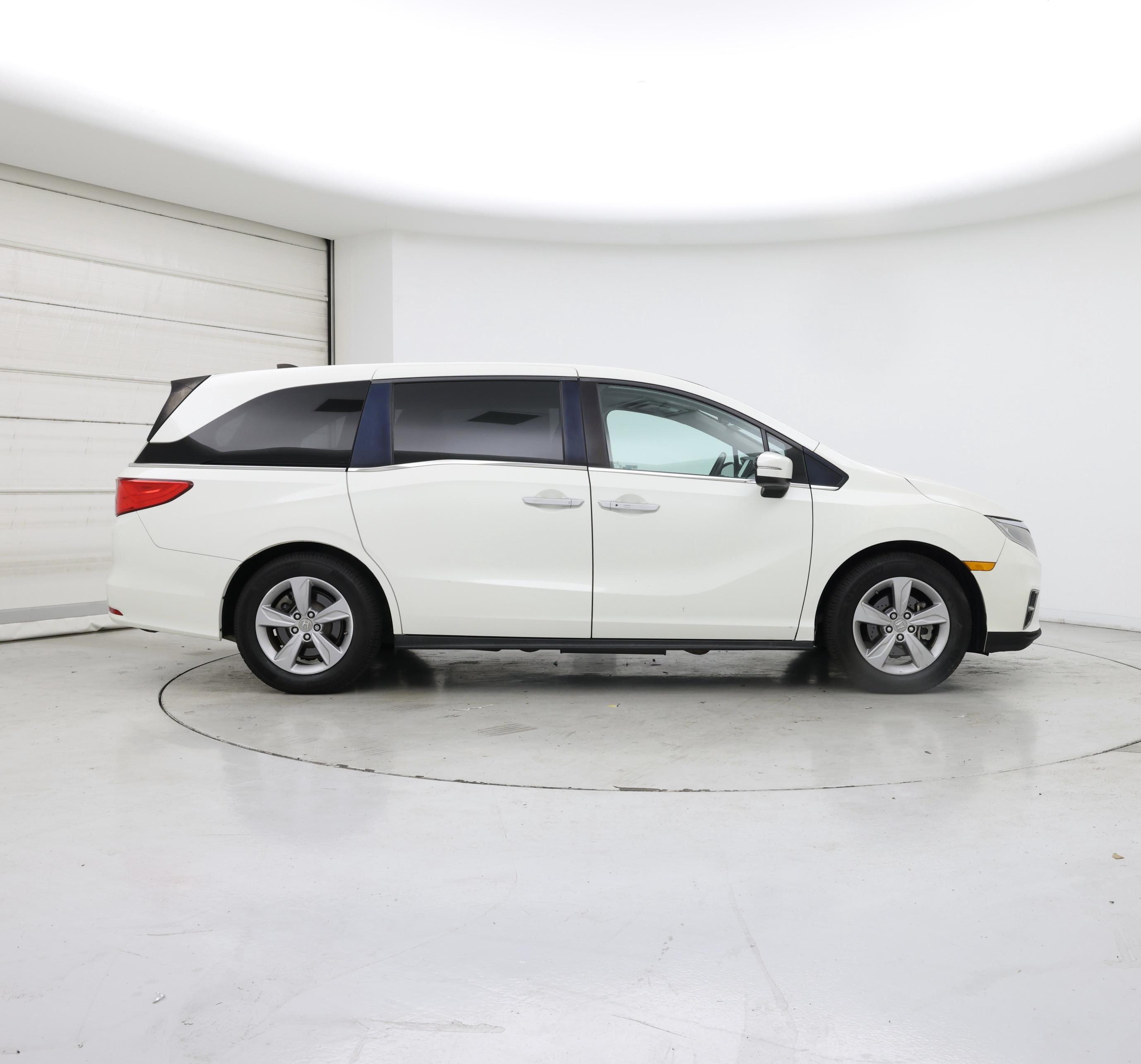 Thumbnail: 2018 Honda Odyssey - 7