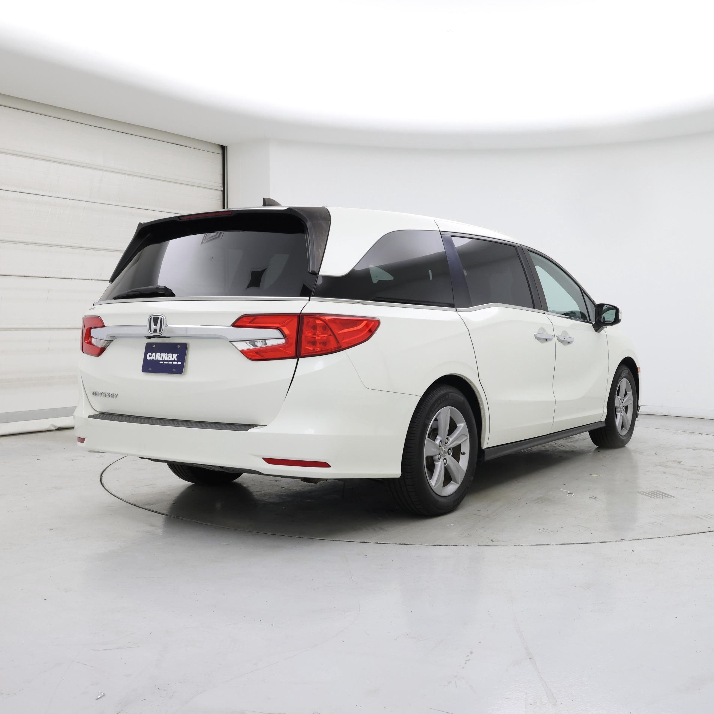 Thumbnail: 2018 Honda Odyssey - 8