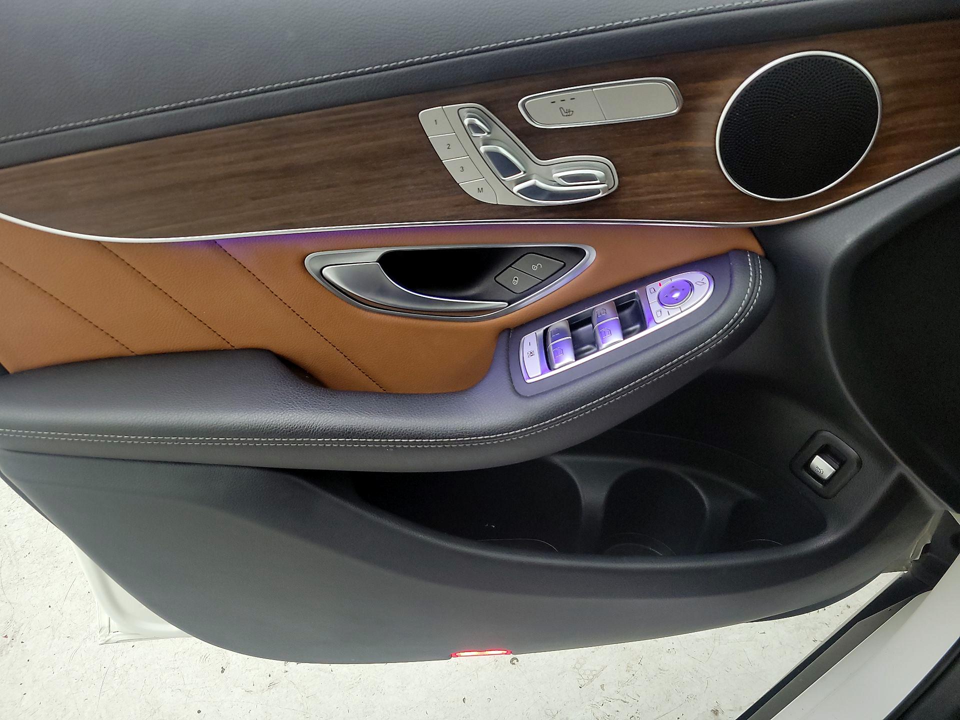 Thumbnail: 2022 Mercedes-Benz GLC - 13