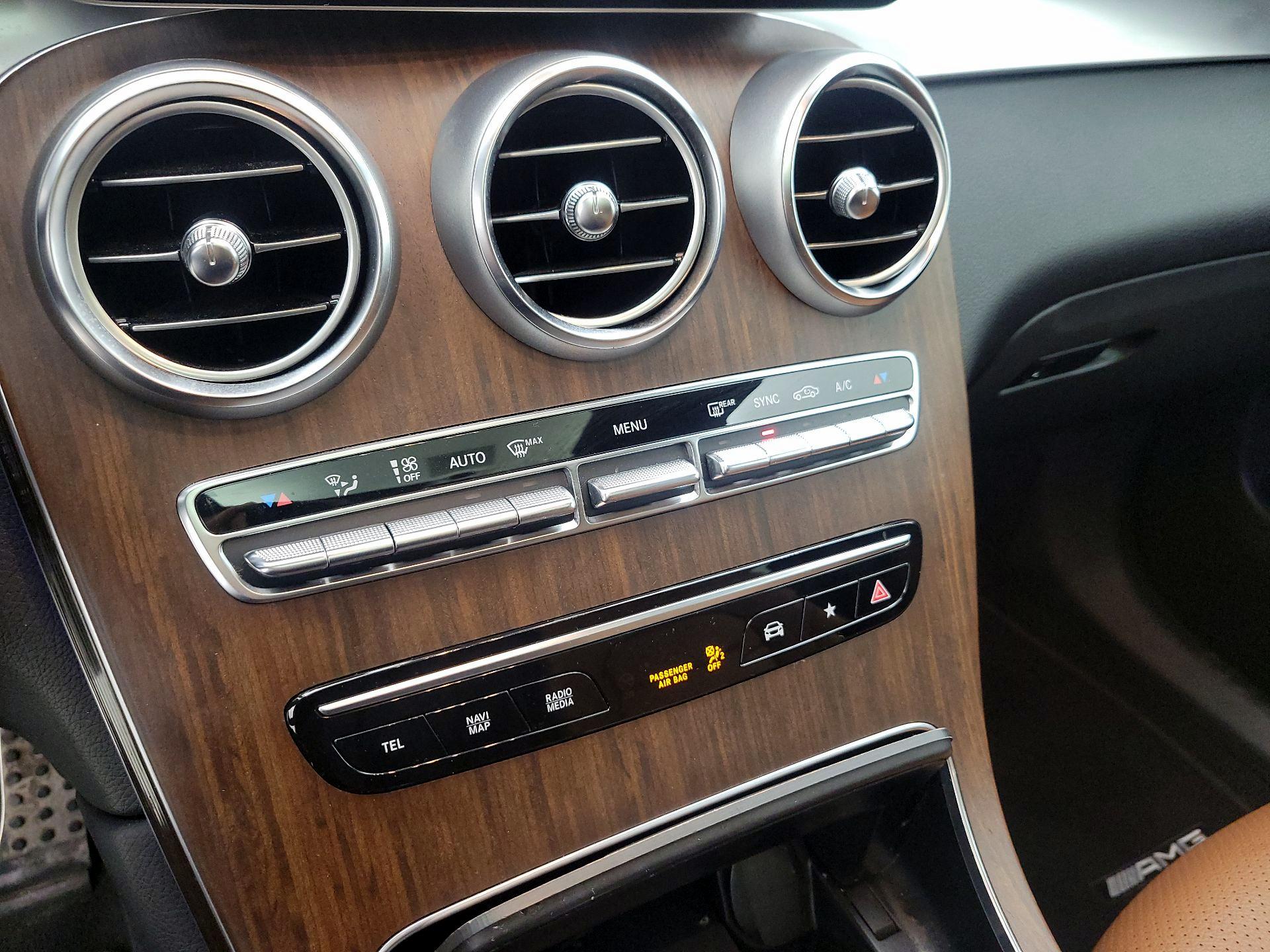 Thumbnail: 2022 Mercedes-Benz GLC - 17