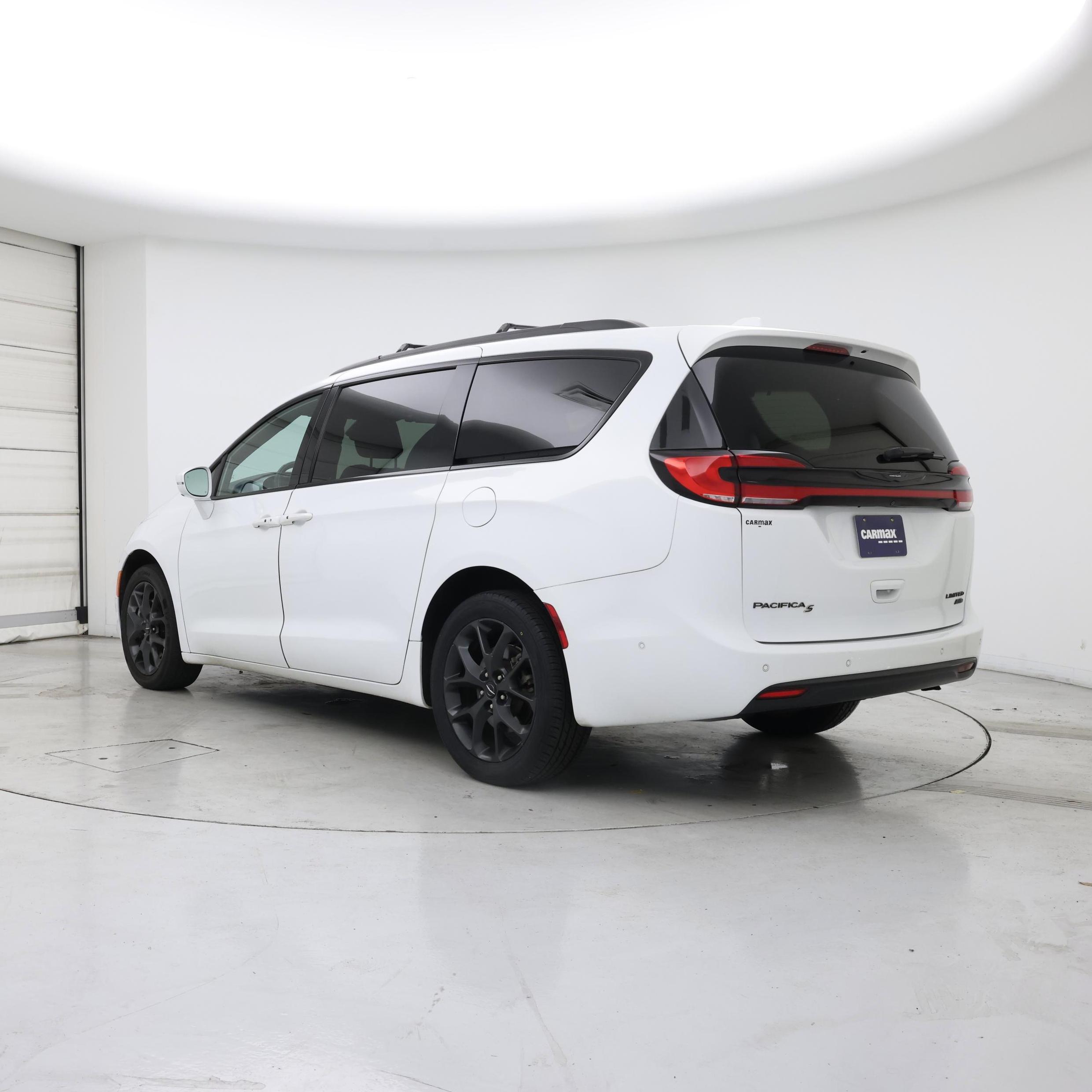 Thumbnail: 2021 Chrysler Pacifica - 2