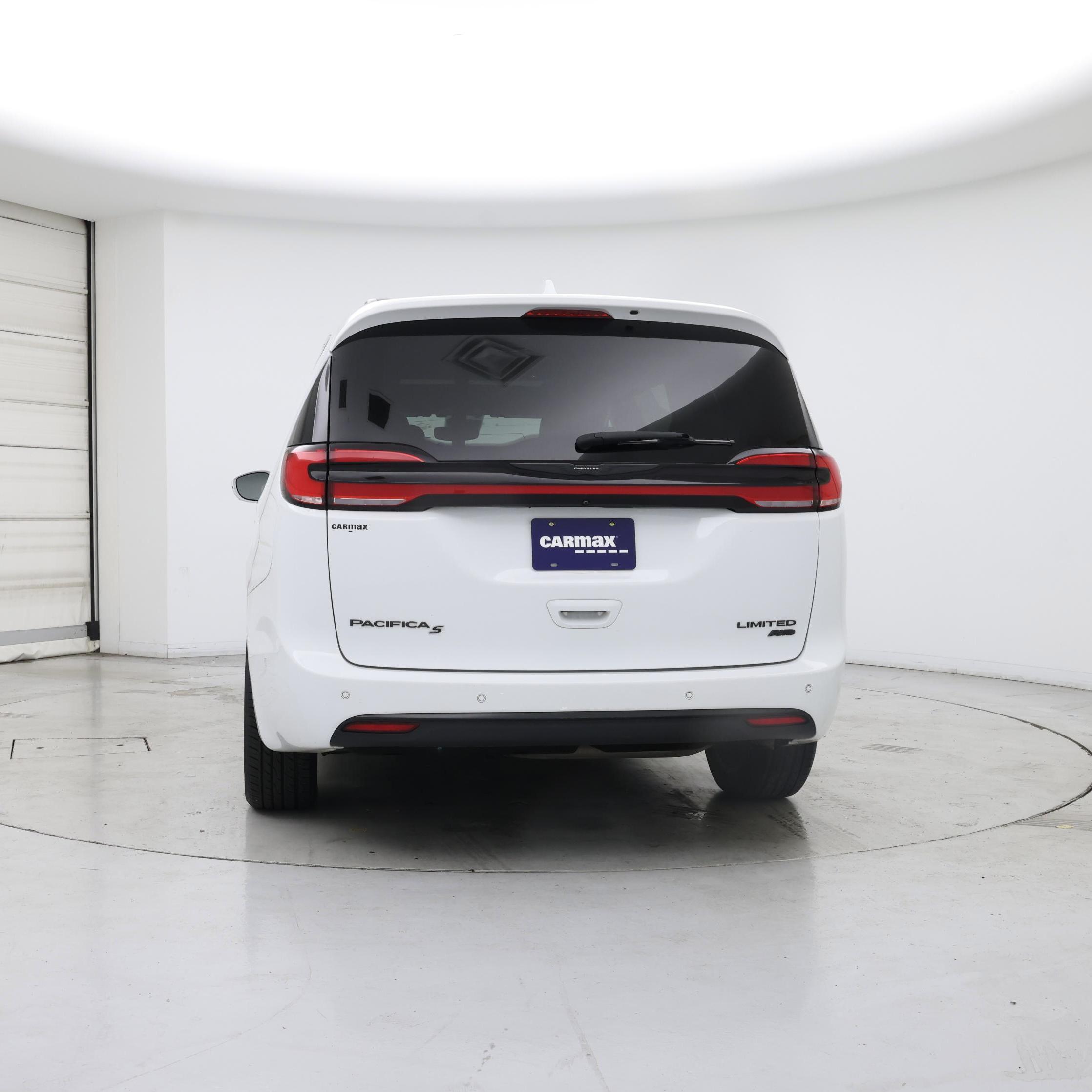 Thumbnail: 2021 Chrysler Pacifica - 6