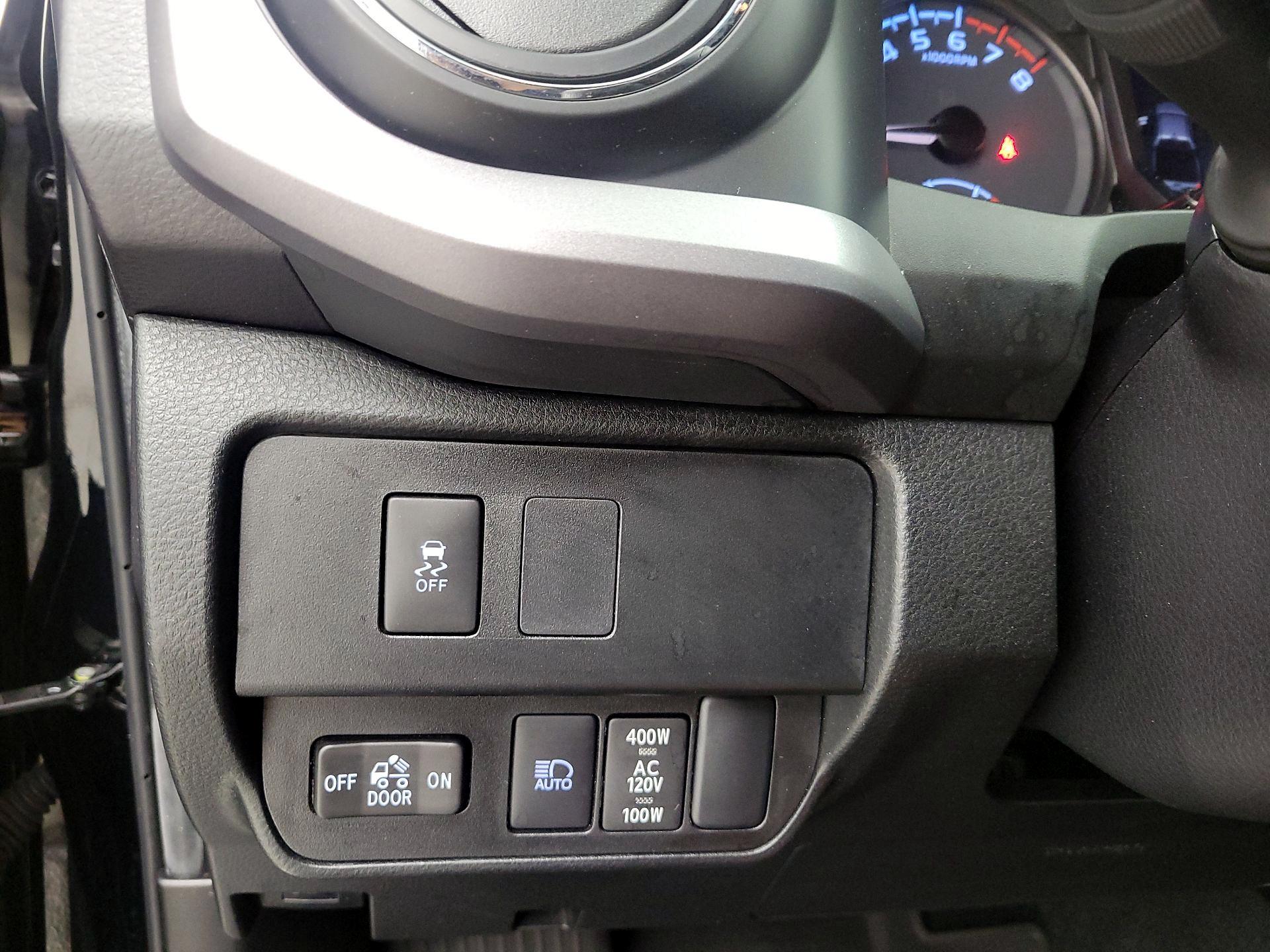 Thumbnail: 2023 Toyota Tacoma - 13