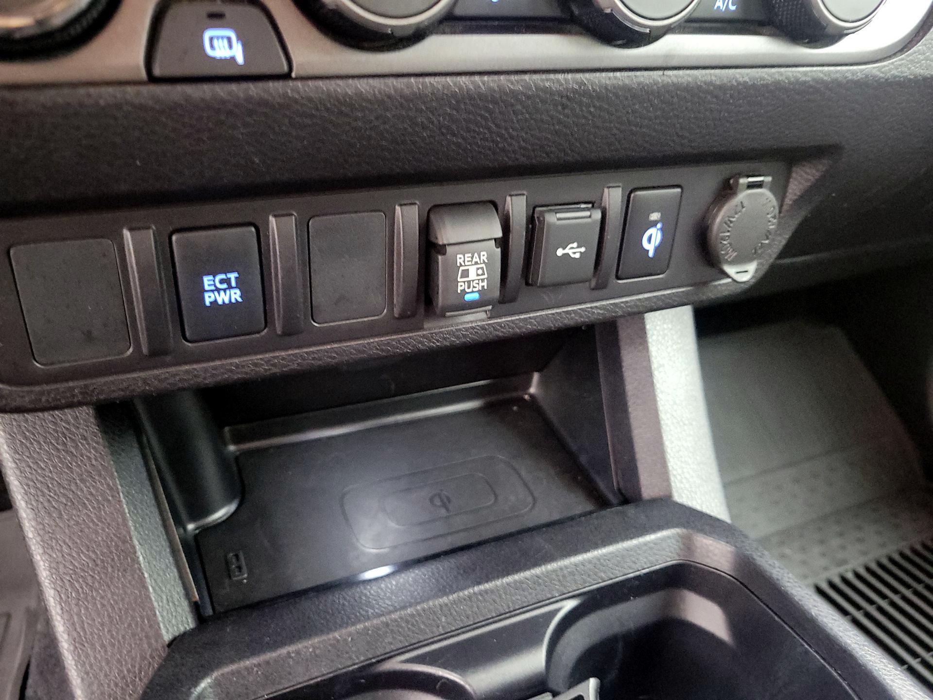 Thumbnail: 2023 Toyota Tacoma - 18