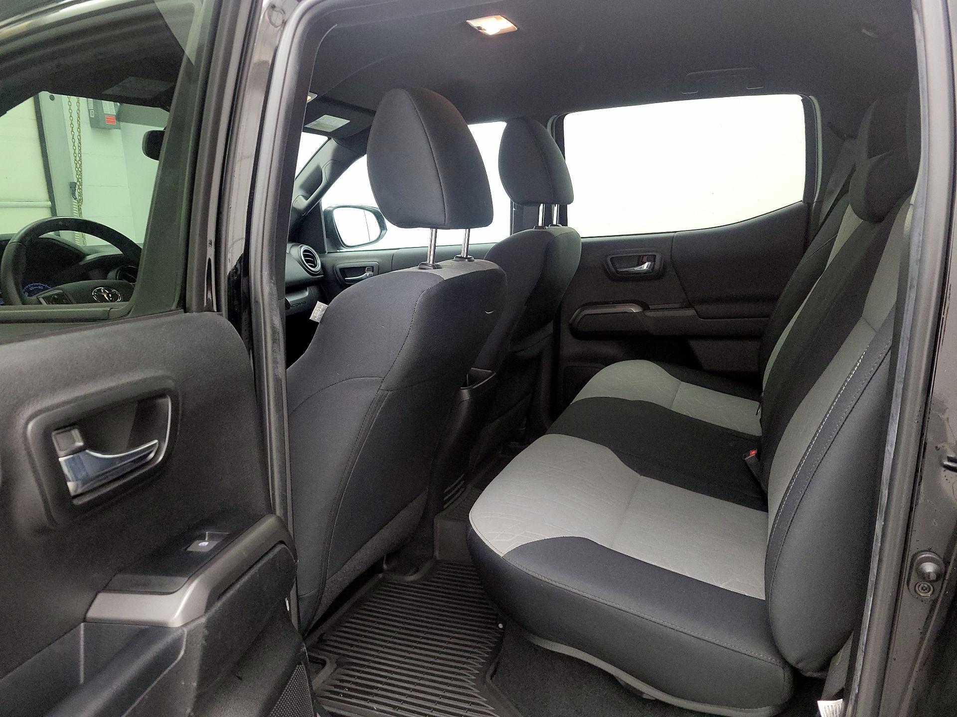 Thumbnail: 2023 Toyota Tacoma - 19