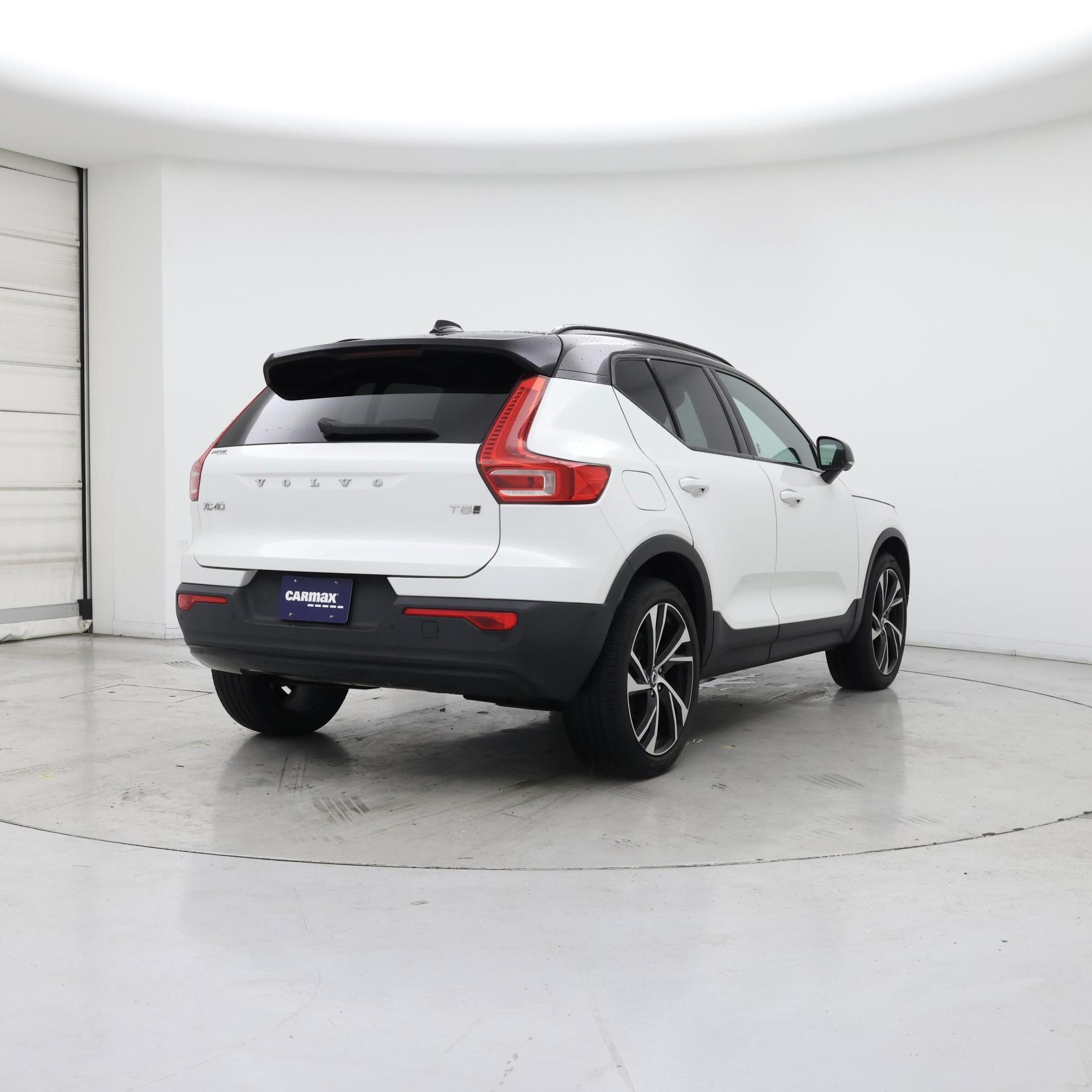 Thumbnail: 2021 Volvo XC40 - 8