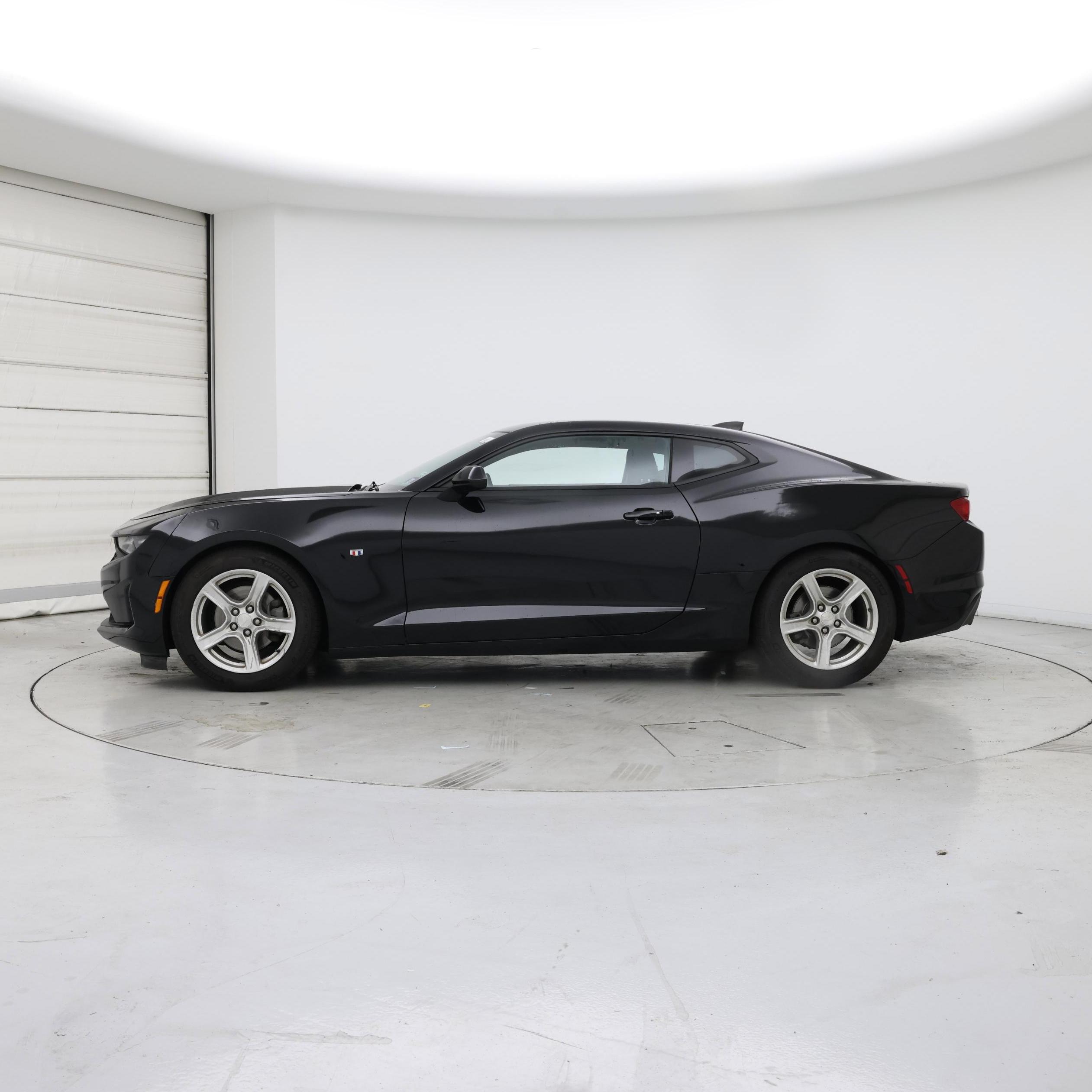 Thumbnail: 2019 Chevrolet Camaro - 3