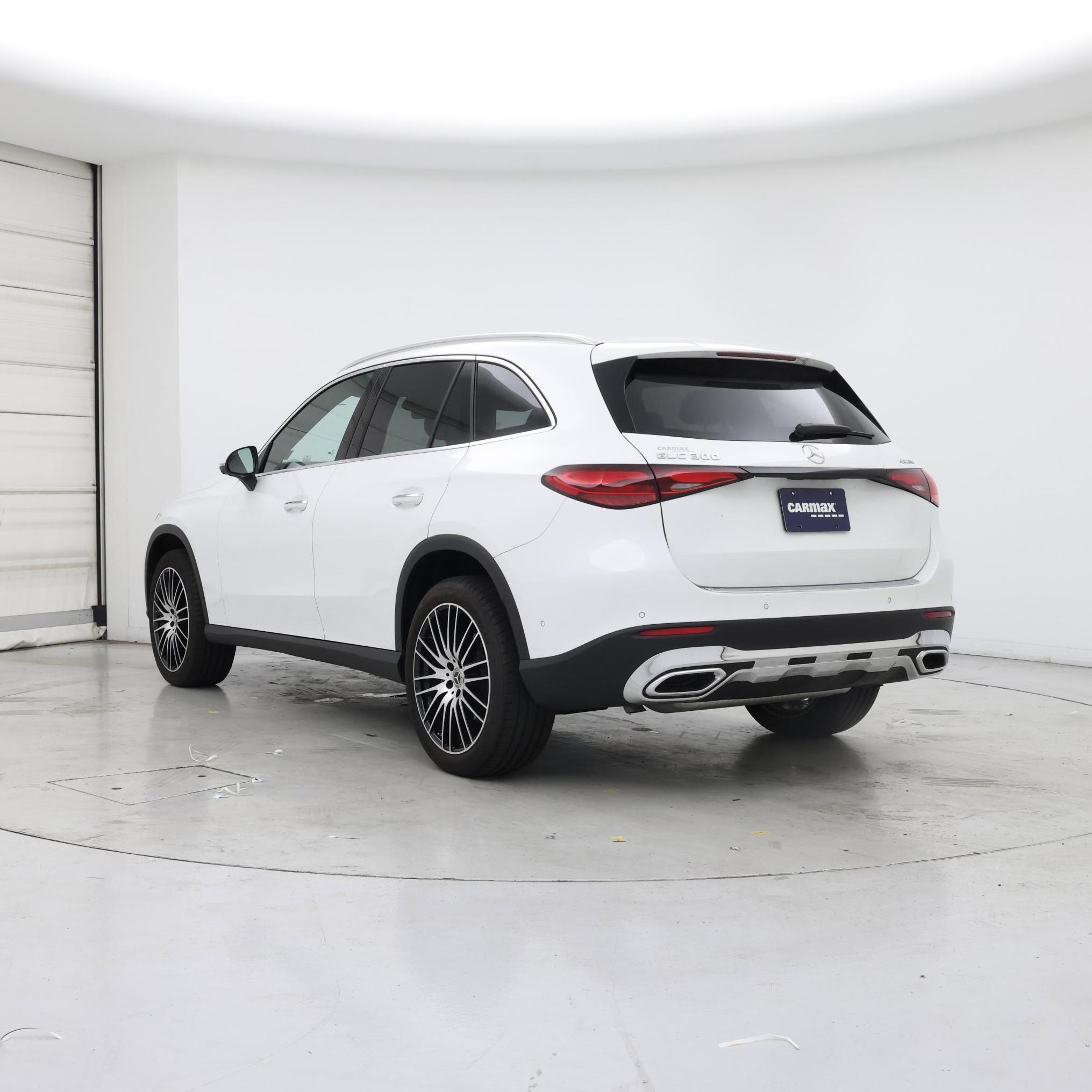 Thumbnail: 2025 Mercedes-Benz GLC - 2