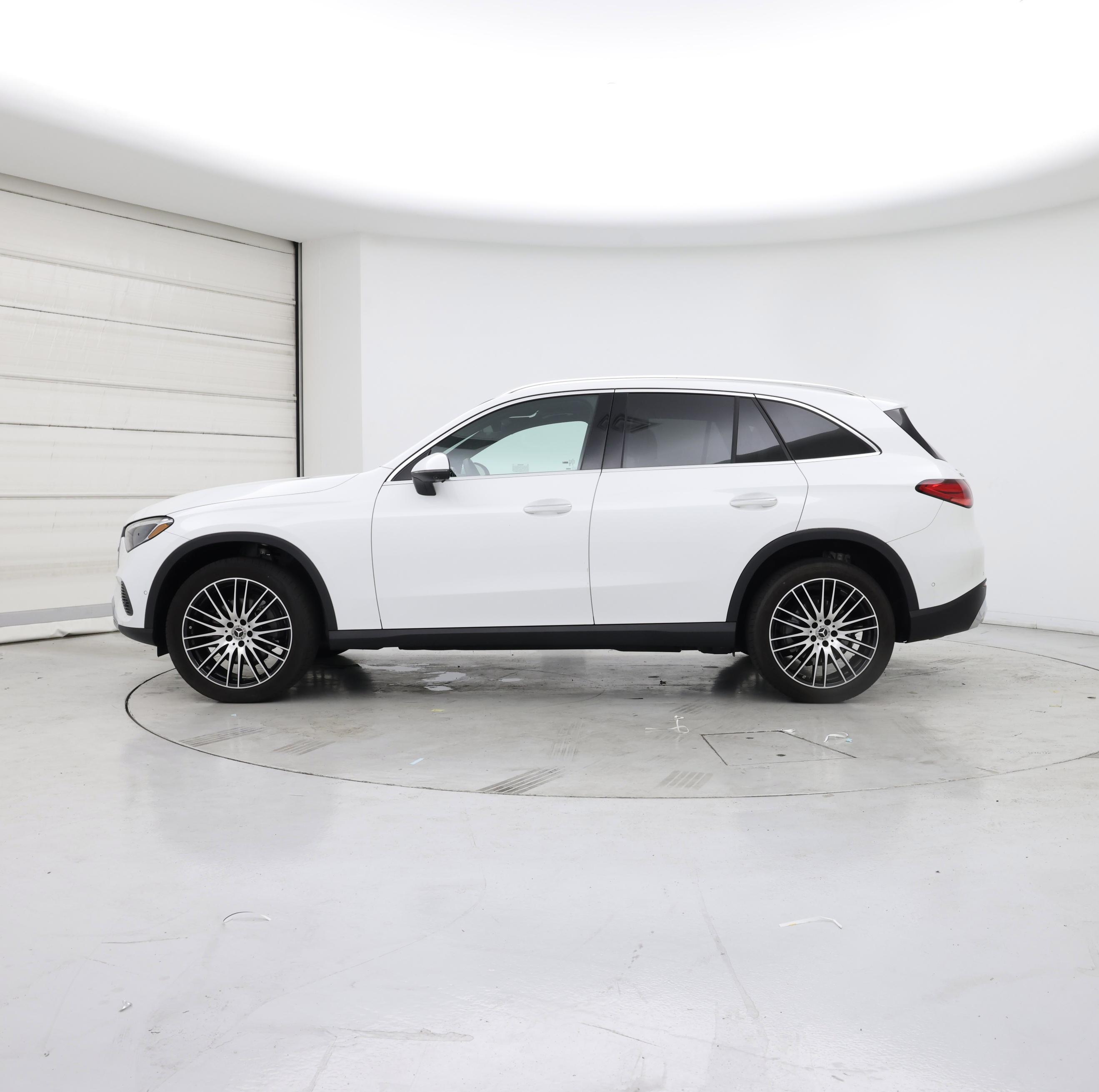 Thumbnail: 2025 Mercedes-Benz GLC - 3