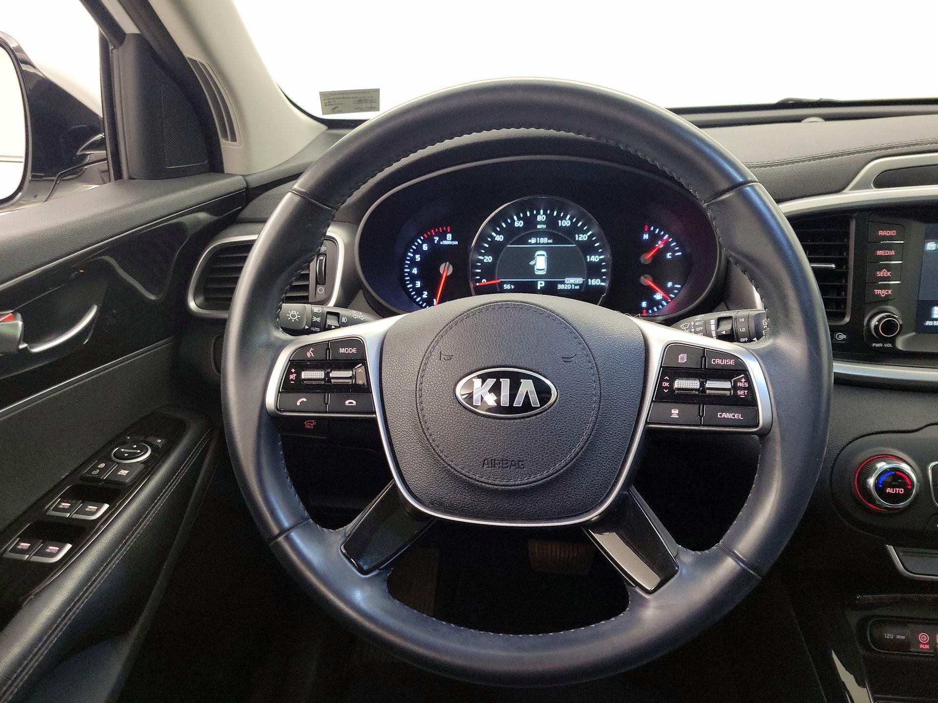 Thumbnail: 2020 Kia Sorento - 10