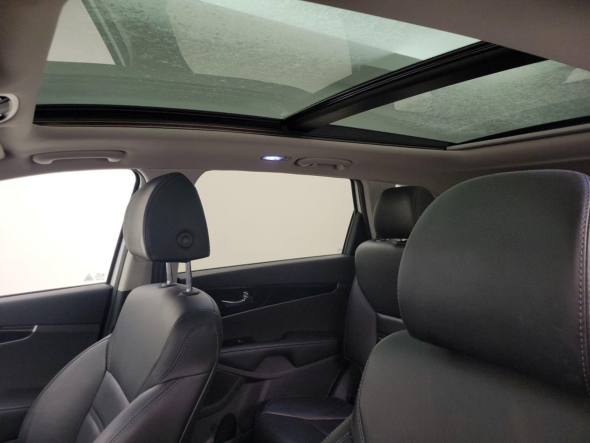 Thumbnail: 2020 Kia Sorento - 19