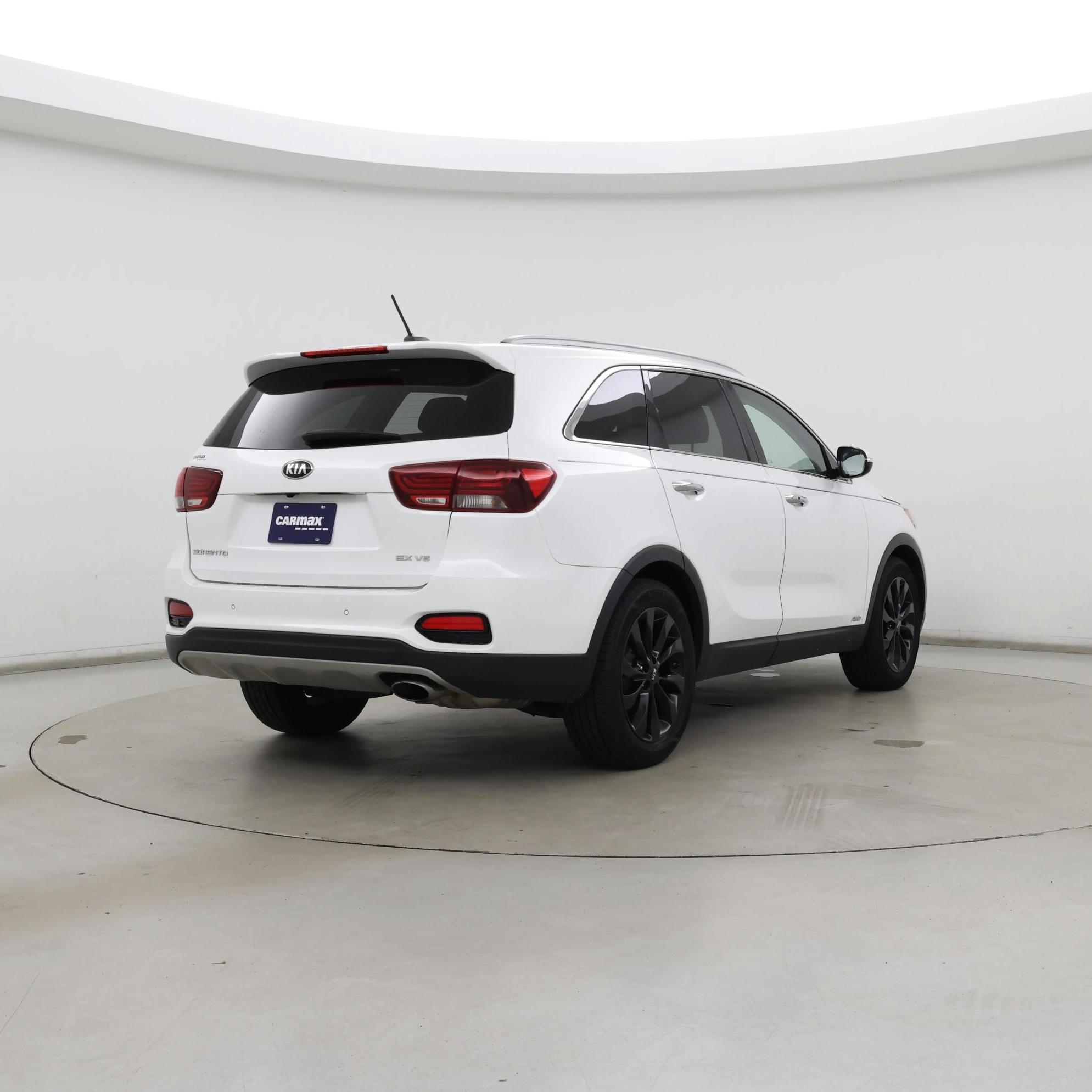Thumbnail: 2020 Kia Sorento - 8