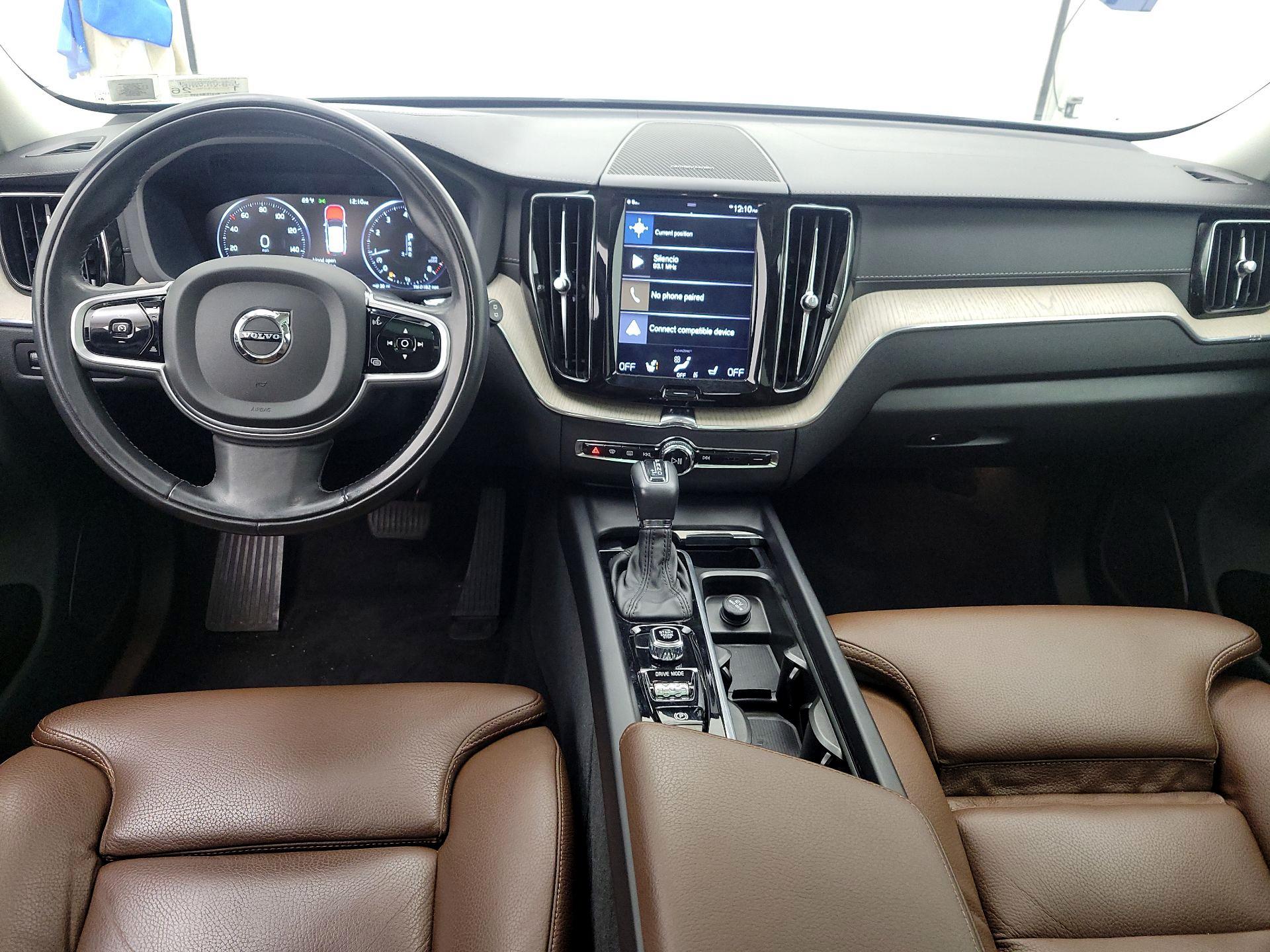 Thumbnail: 2020 Volvo XC60 - 9
