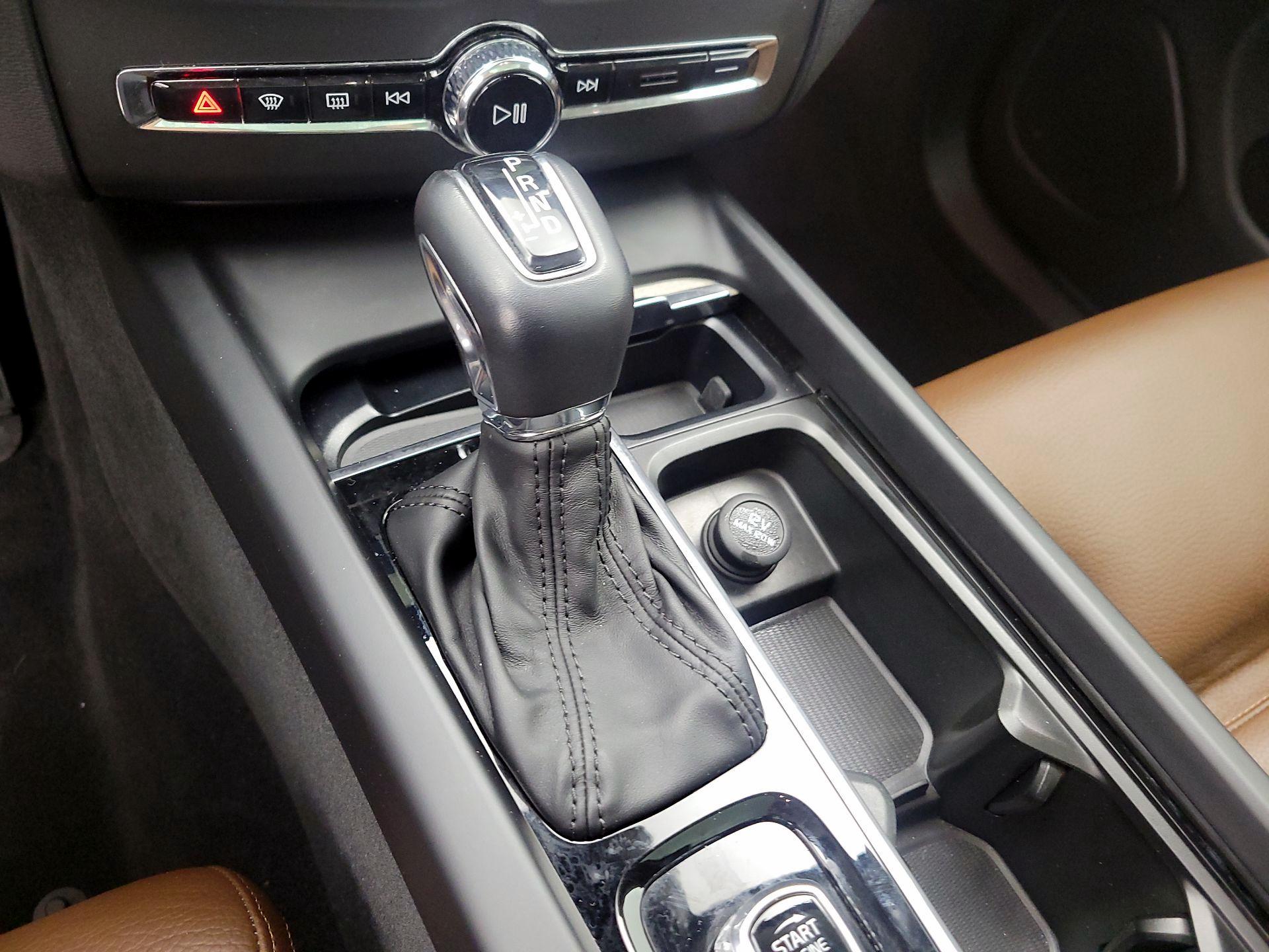 Thumbnail: 2020 Volvo XC60 - 17