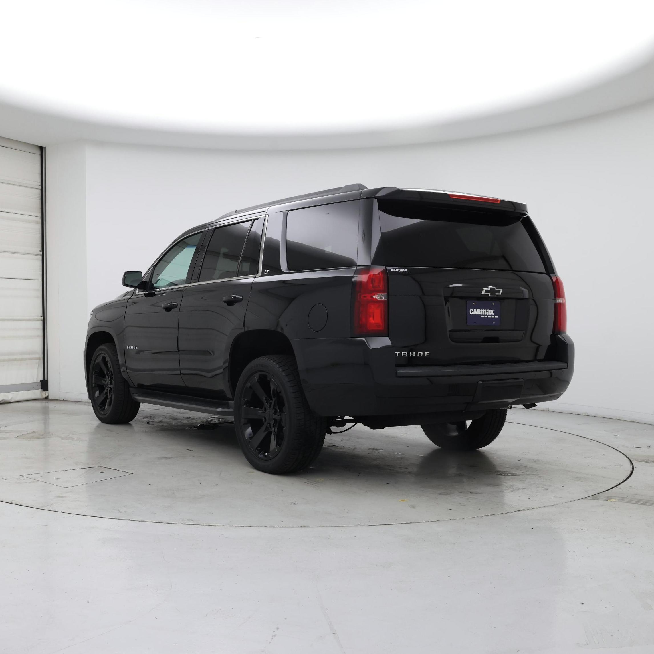 Thumbnail: 2018 Chevrolet Tahoe - 2