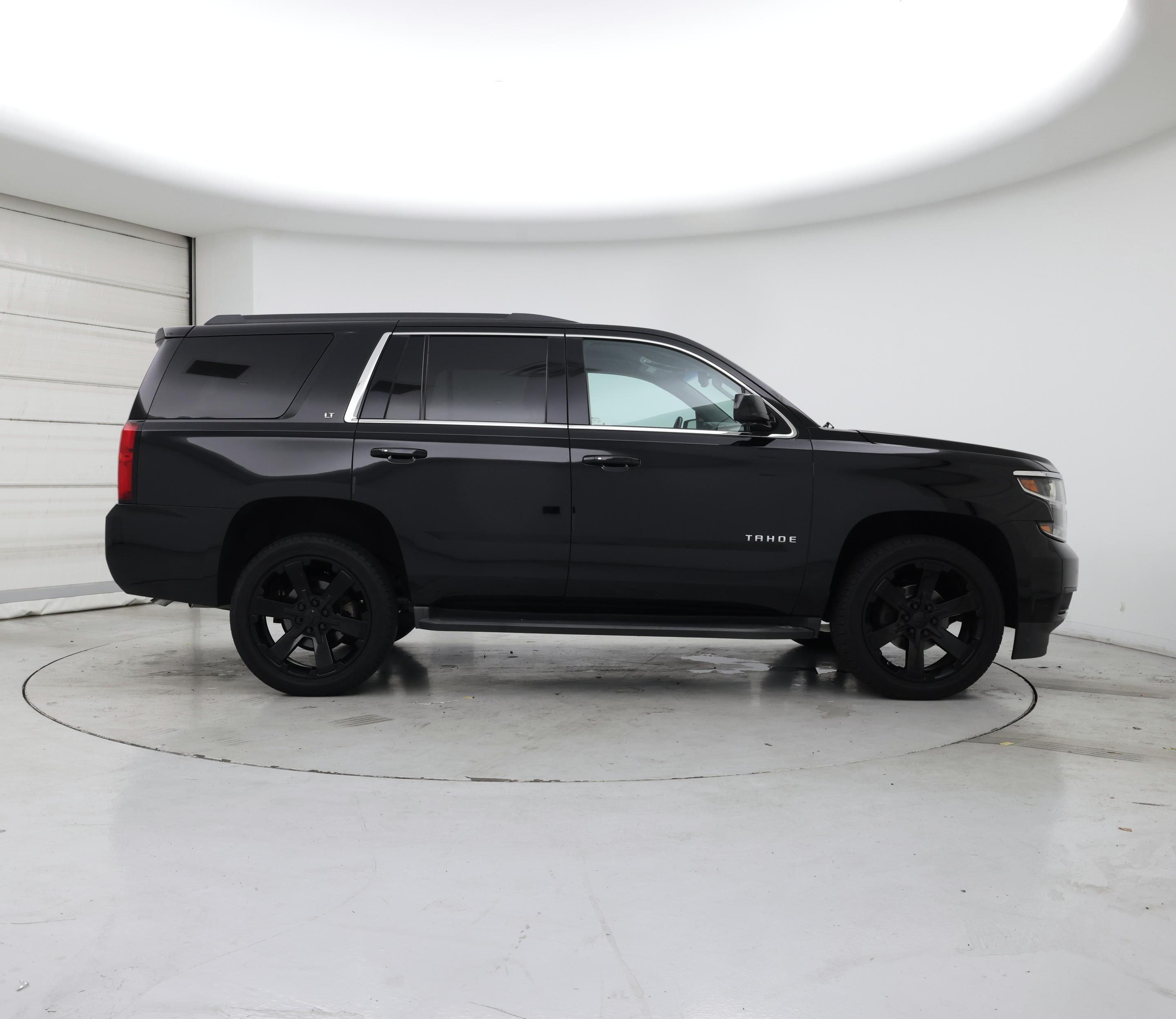 Thumbnail: 2018 Chevrolet Tahoe - 7