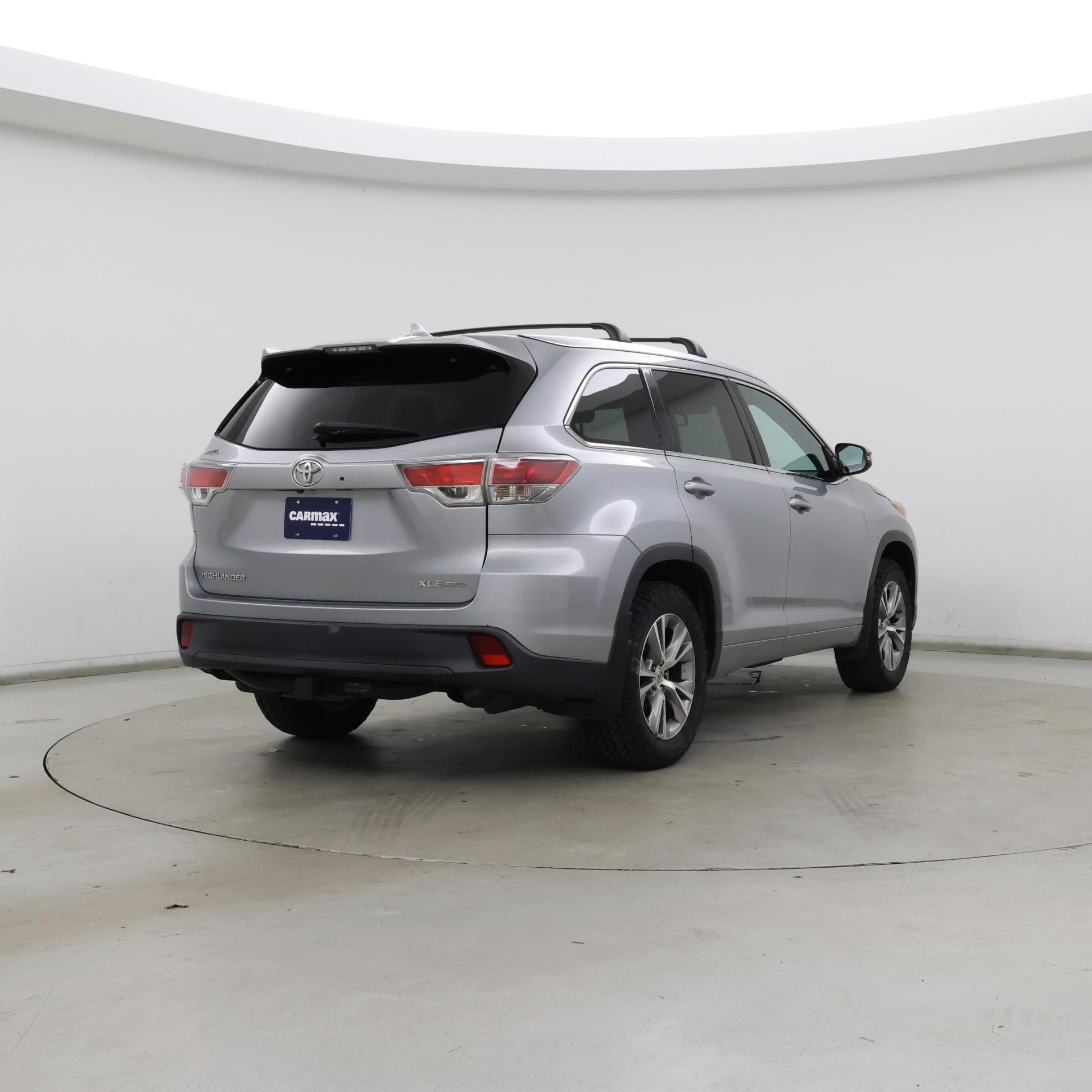 Thumbnail: 2015 Toyota Highlander - 8