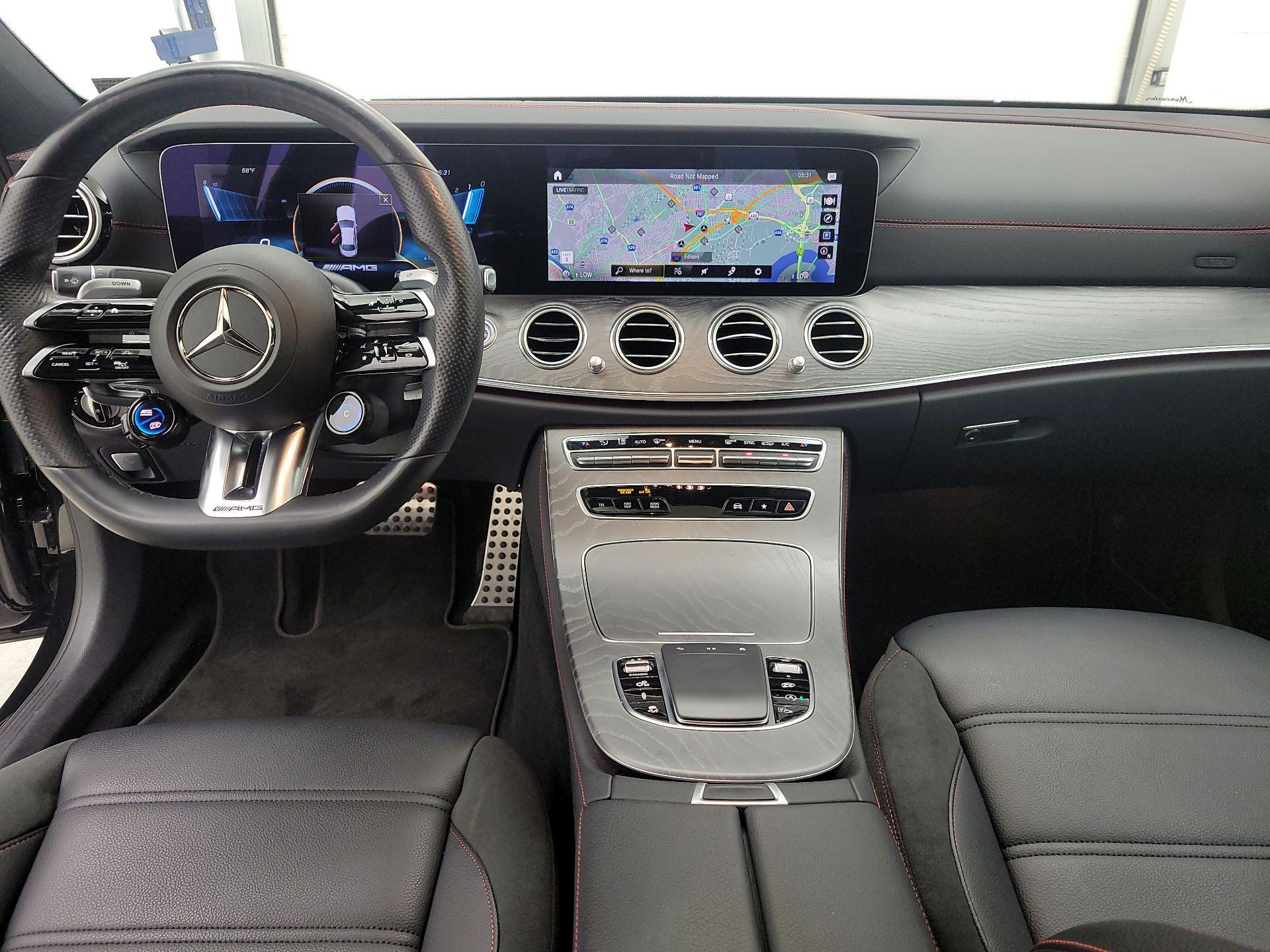 Thumbnail: 2022 Mercedes-Benz E-Class - 9