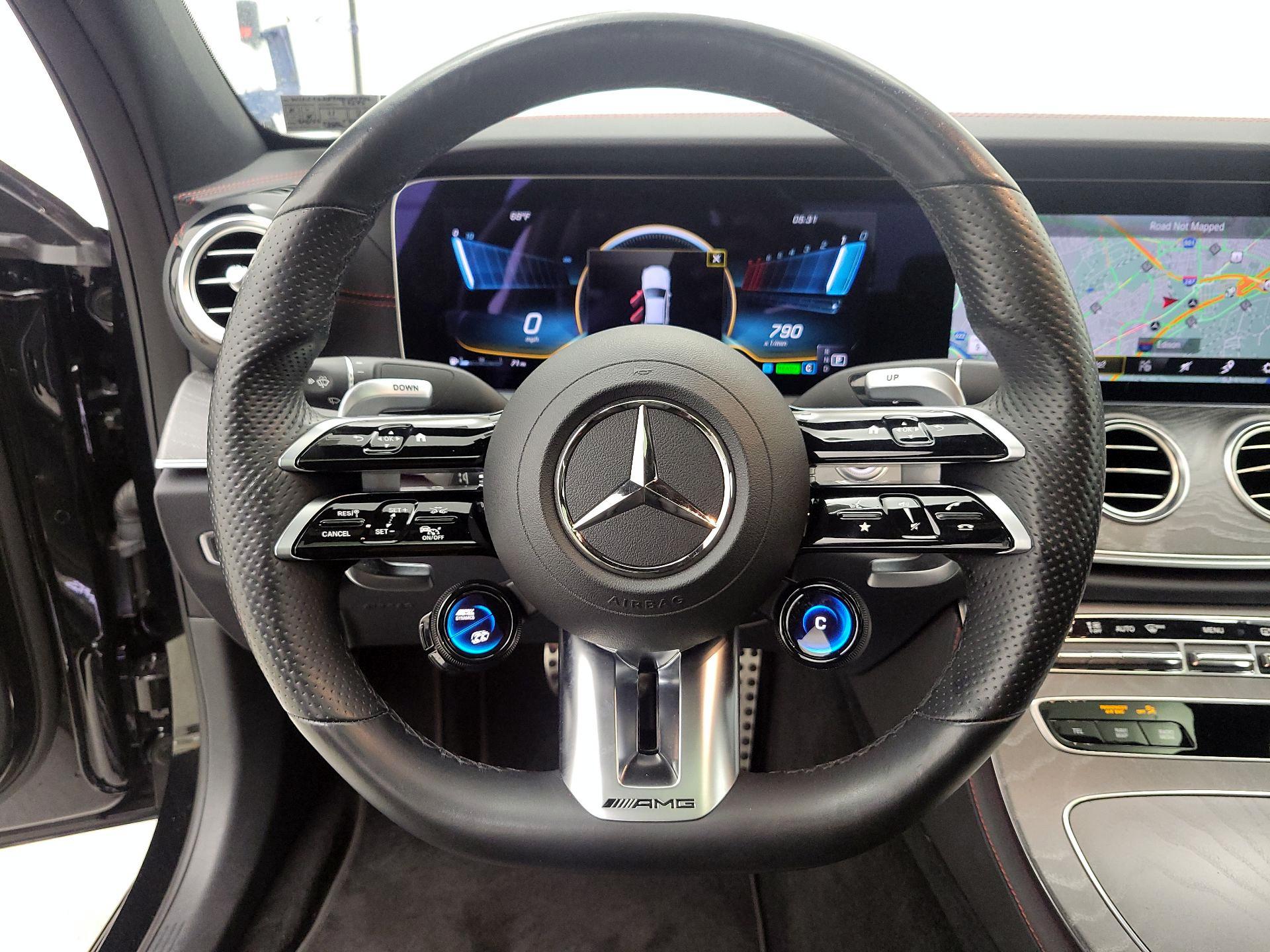 Thumbnail: 2022 Mercedes-Benz E-Class - 10