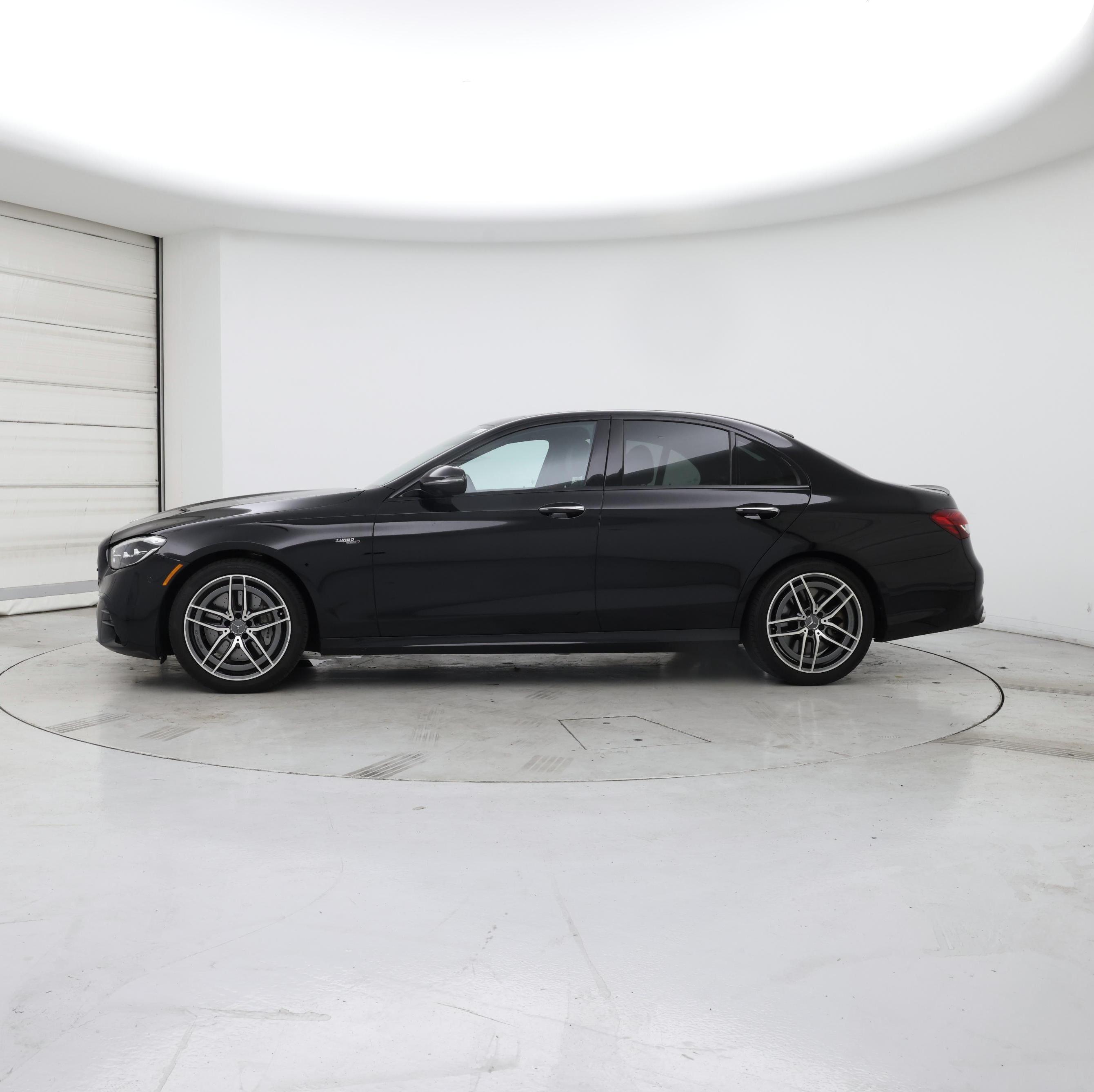 Thumbnail: 2022 Mercedes-Benz E-Class - 3