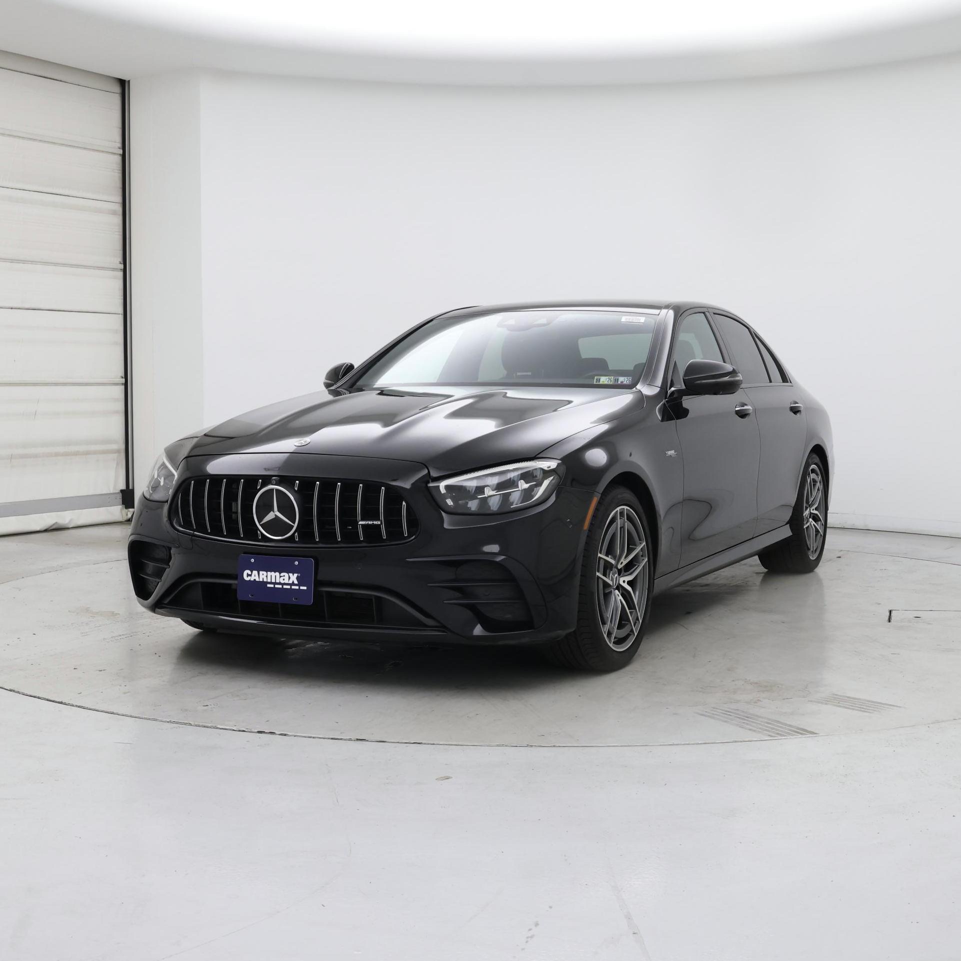 Thumbnail: 2022 Mercedes-Benz E-Class - 4