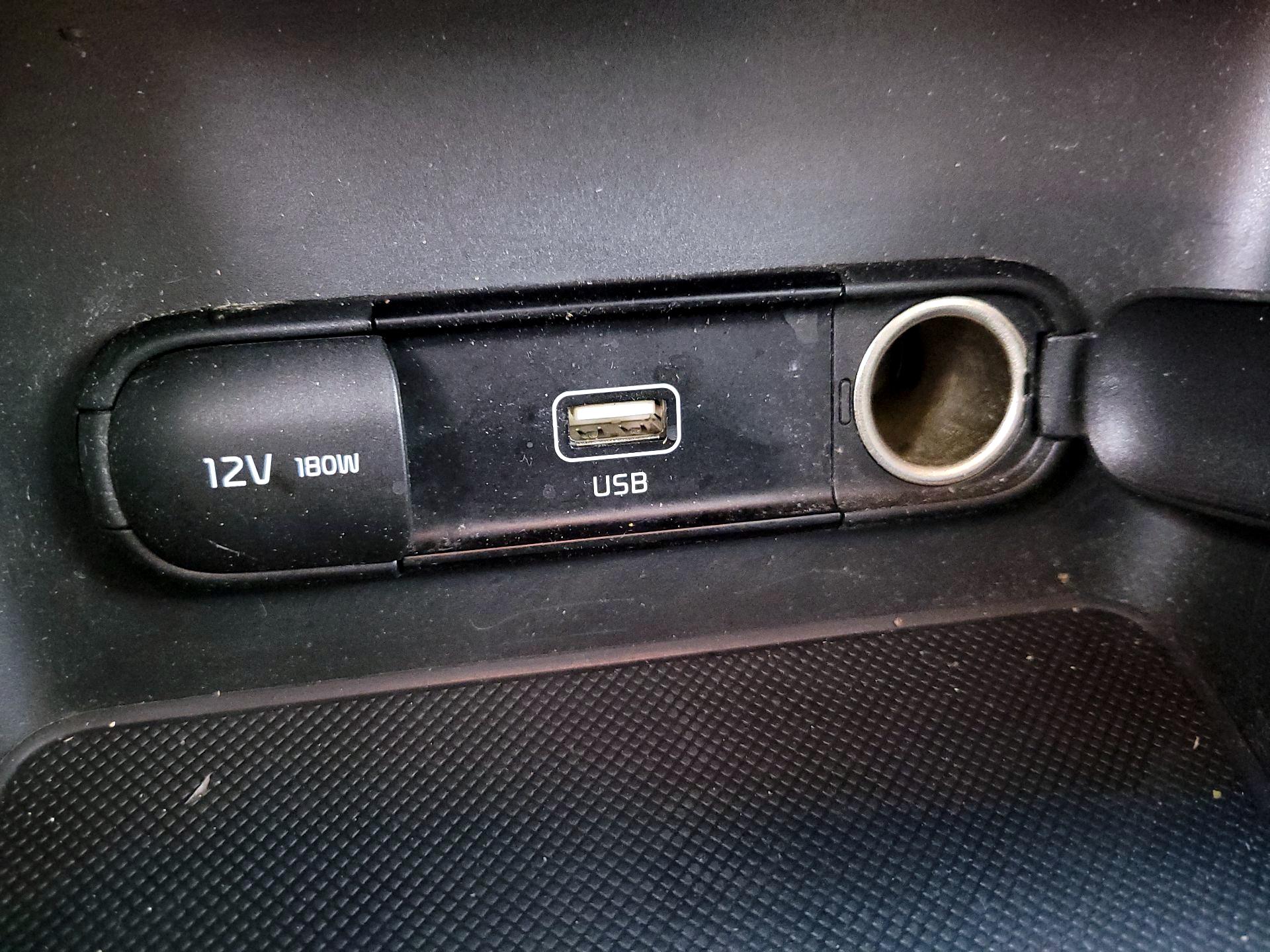 Thumbnail: 2021 Kia Sportage - 18