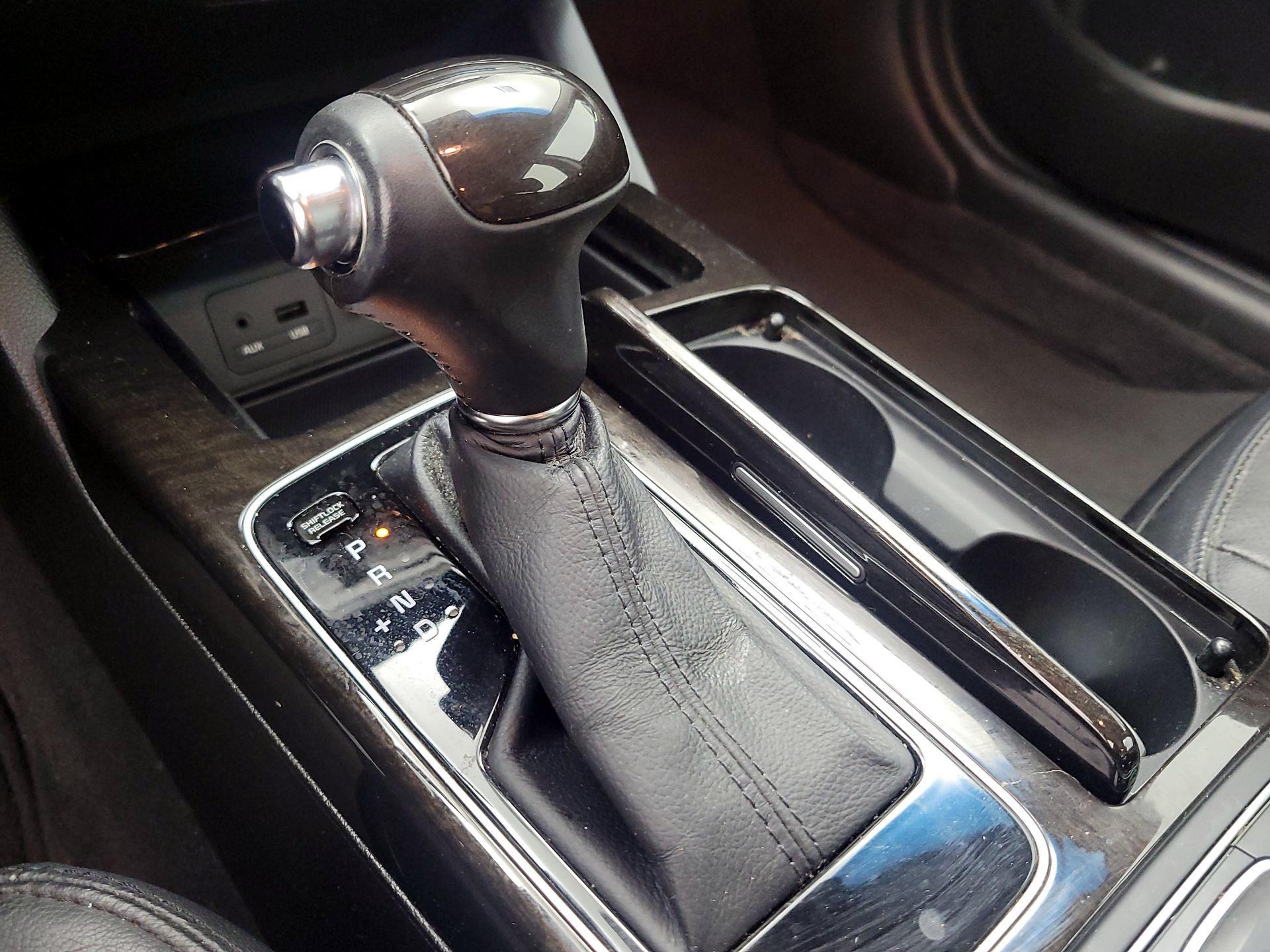 Thumbnail: 2014 Kia Cadenza - 18