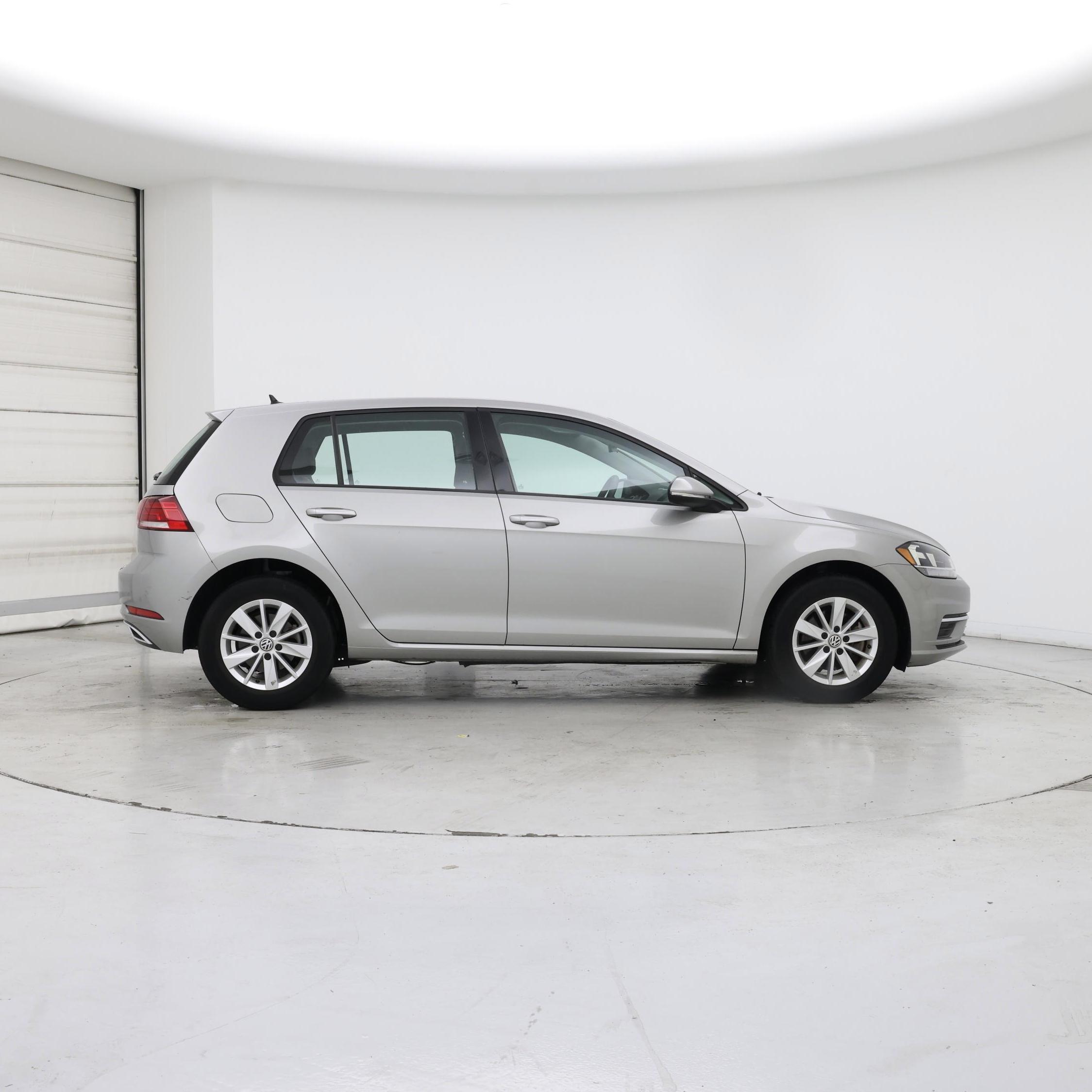 Thumbnail: 2019 Volkswagen Golf - 7