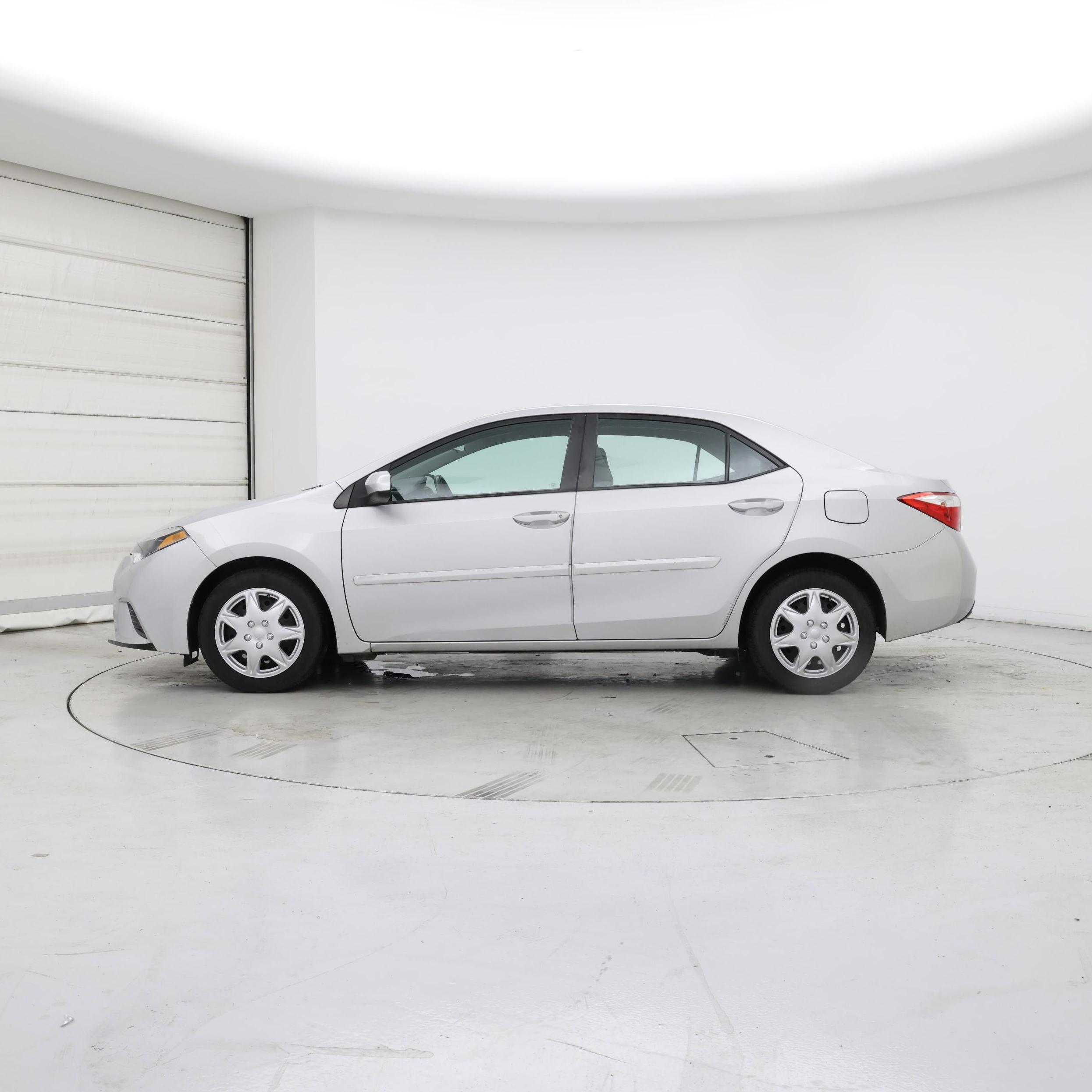 Thumbnail: 2016 Toyota Corolla - 3