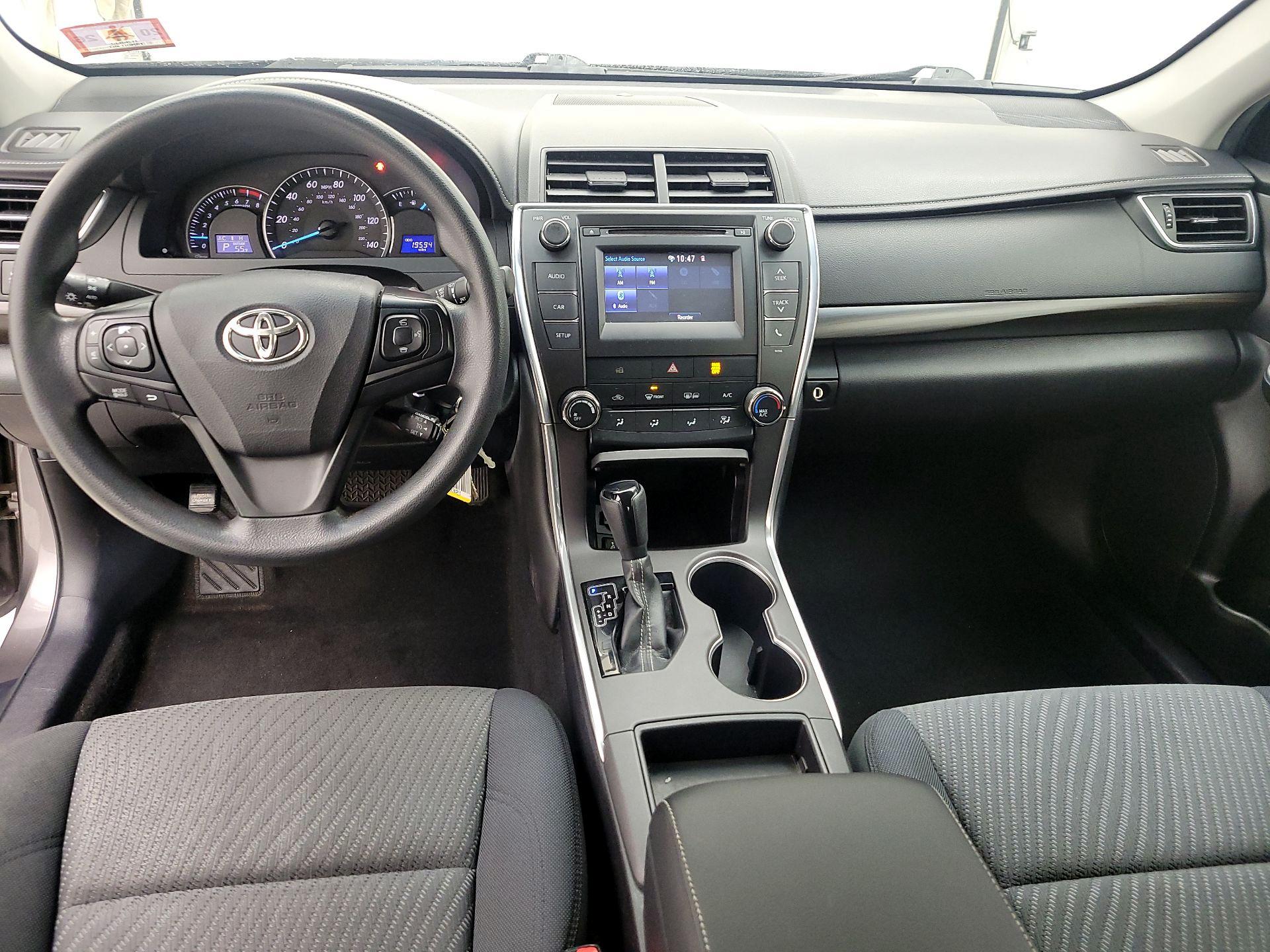 Thumbnail: 2015 Toyota Camry - 9