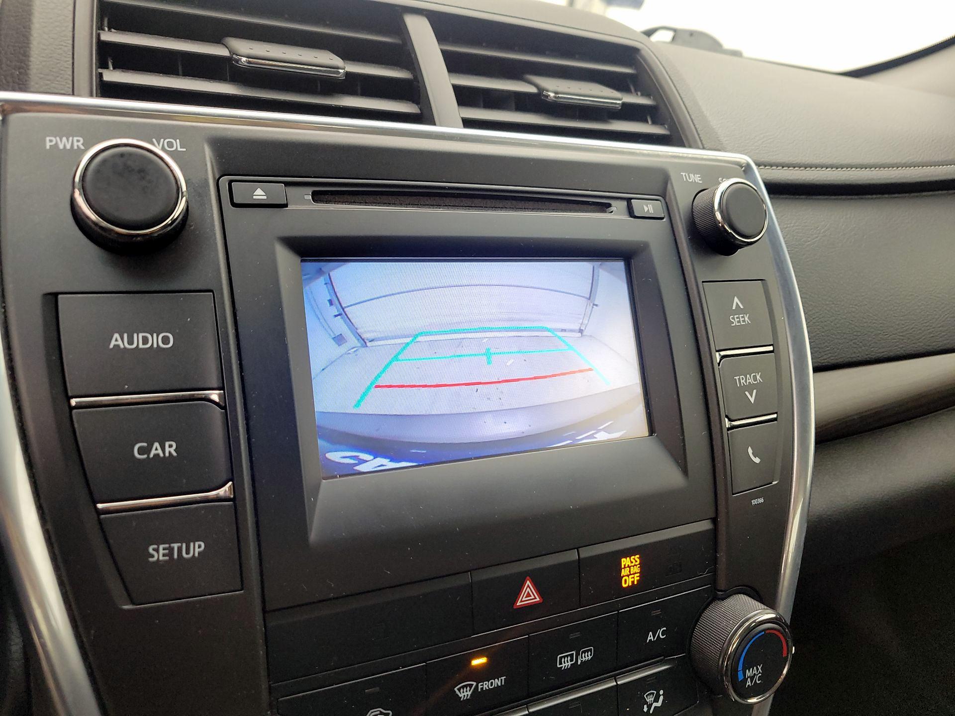 Thumbnail: 2015 Toyota Camry - 13