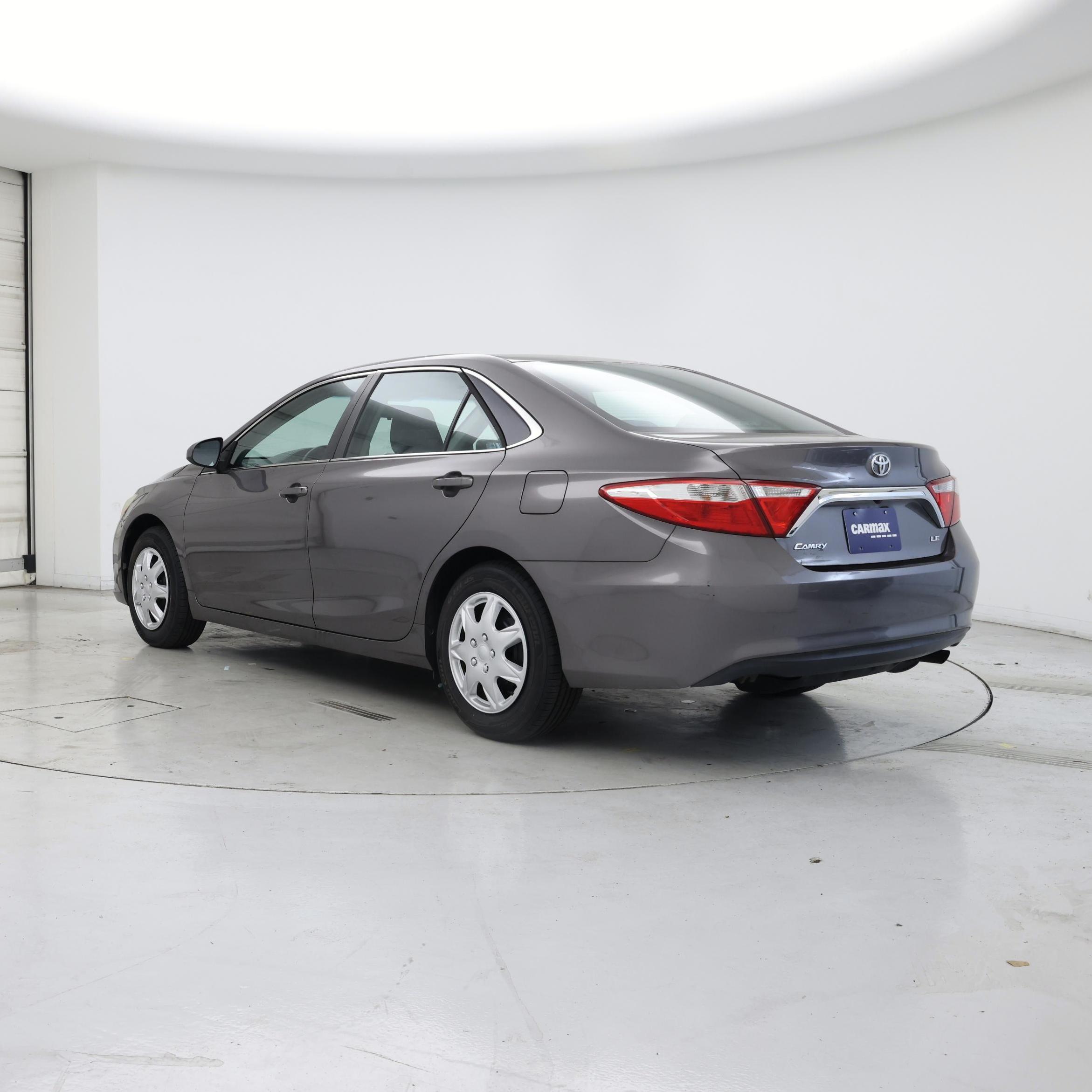 Thumbnail: 2015 Toyota Camry - 2