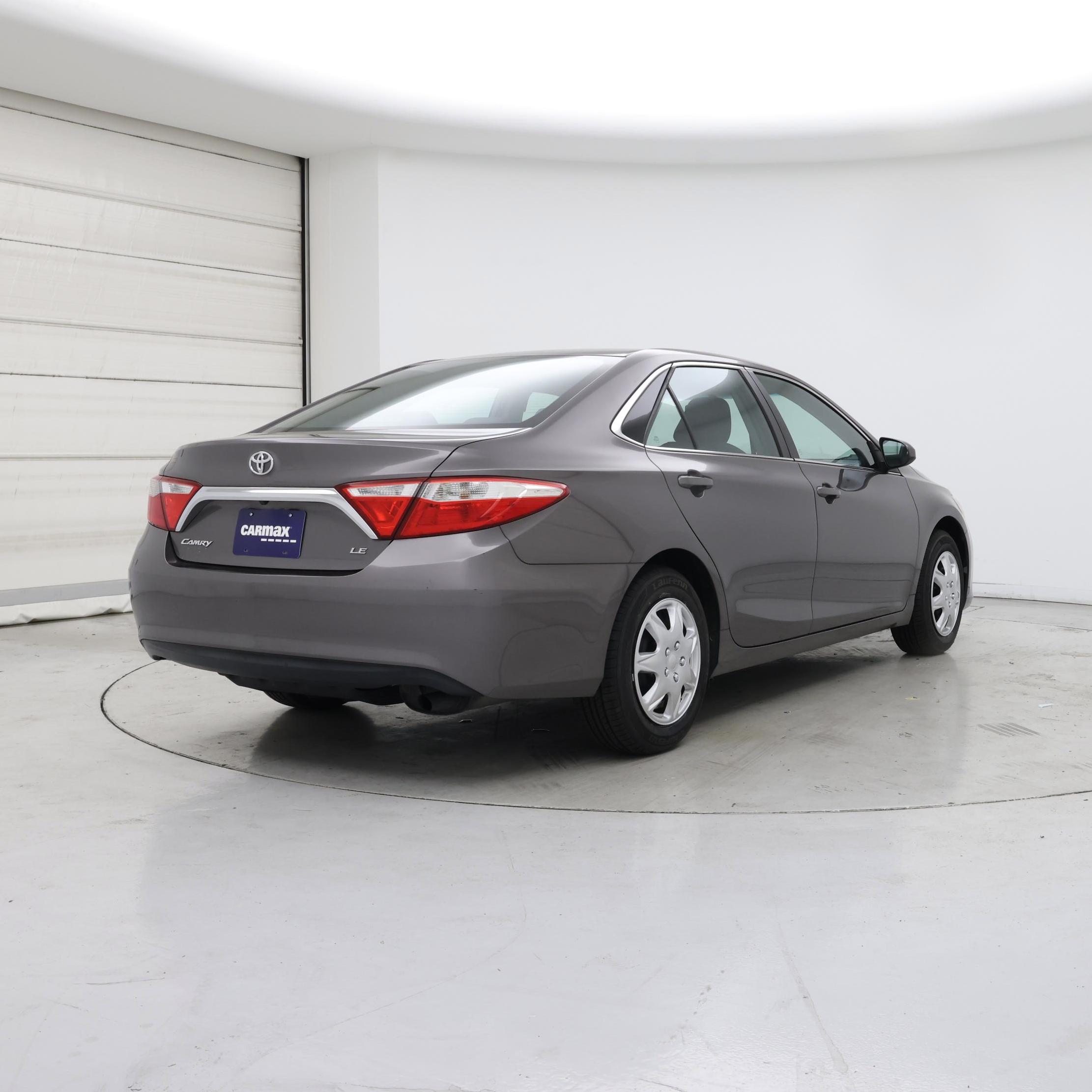 Thumbnail: 2015 Toyota Camry - 8
