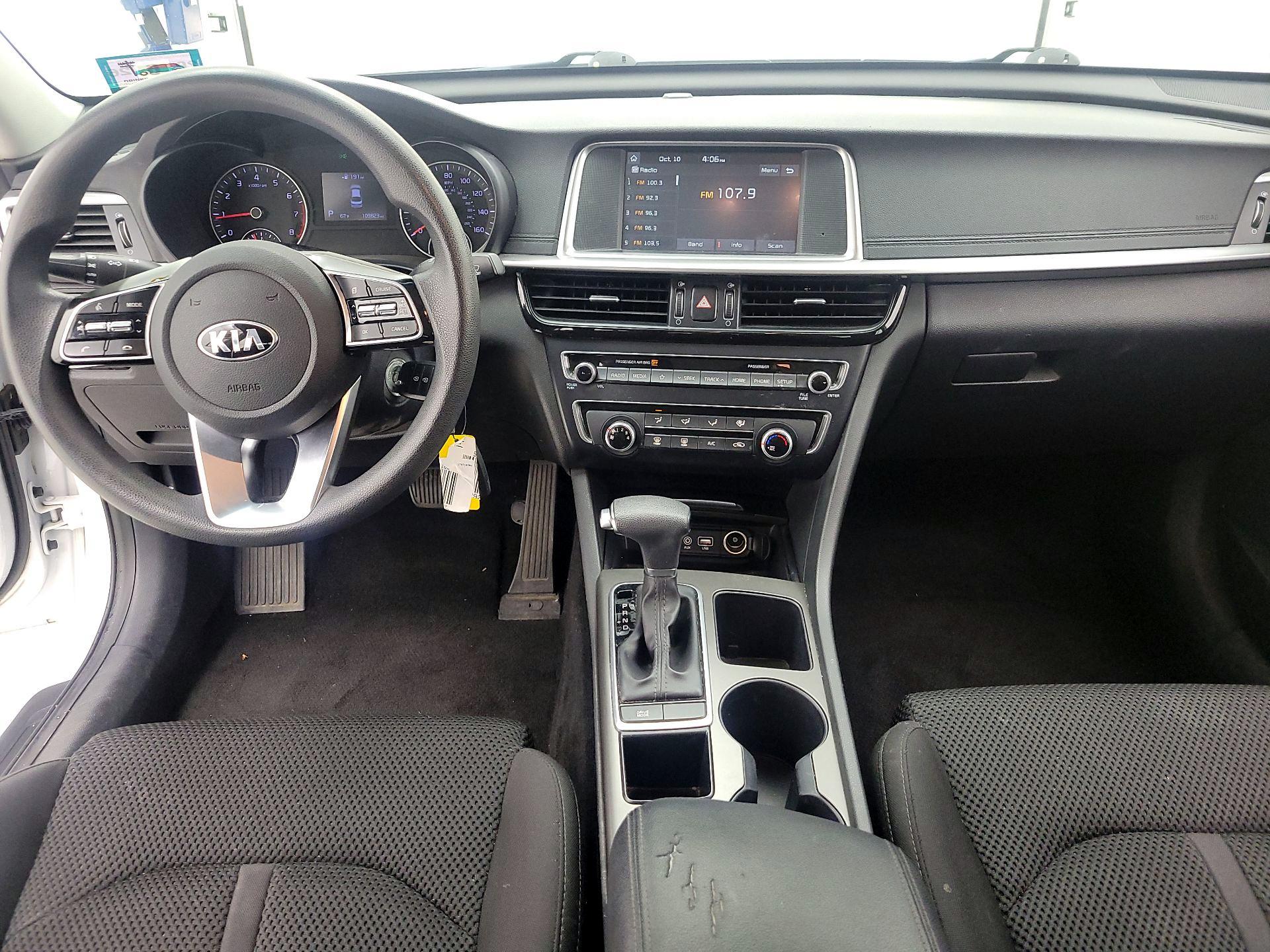Thumbnail: 2019 Kia Optima - 9