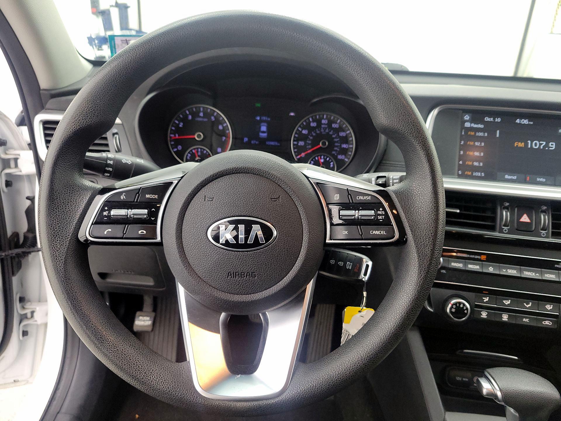 Thumbnail: 2019 Kia Optima - 10