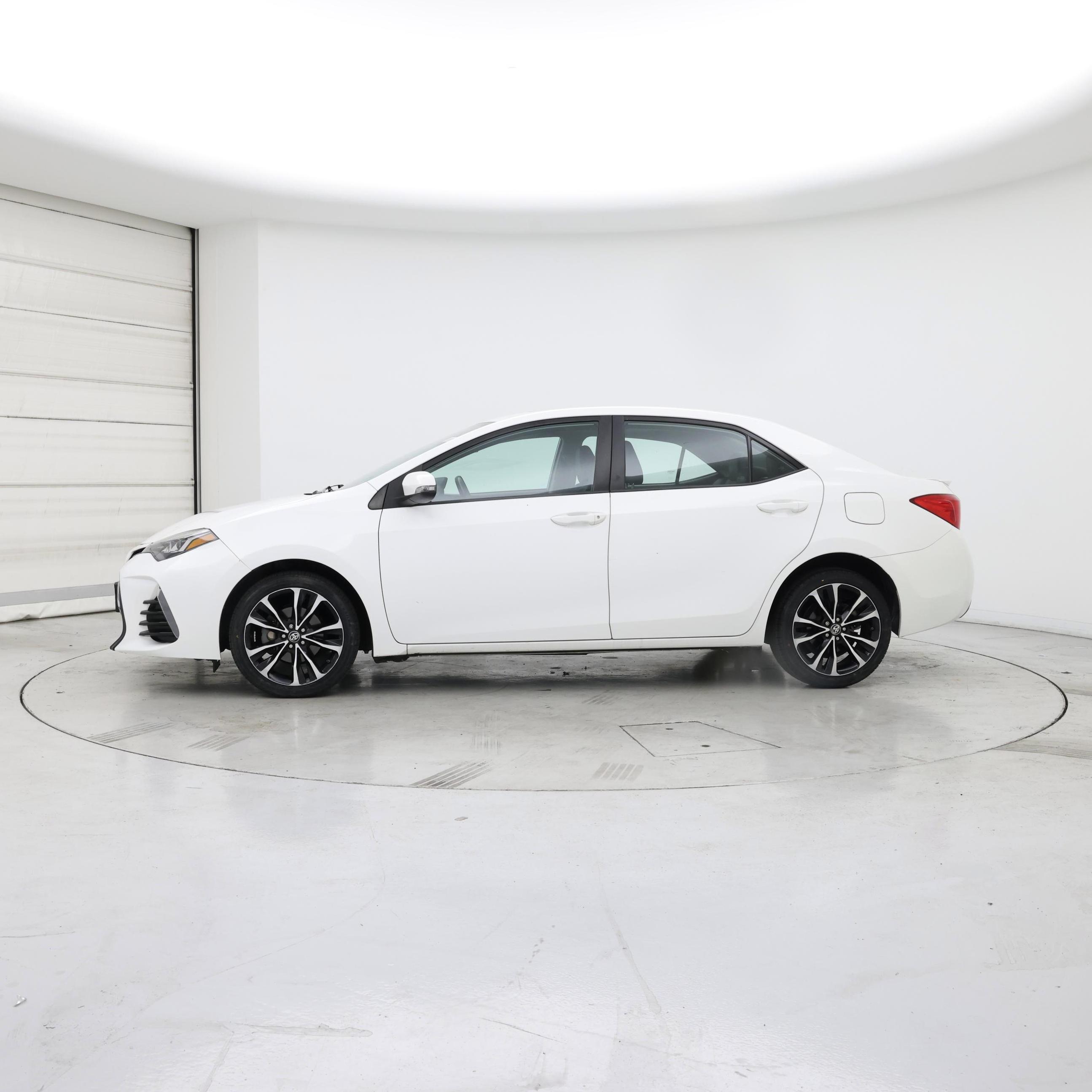 Thumbnail: 2019 Toyota Corolla - 3