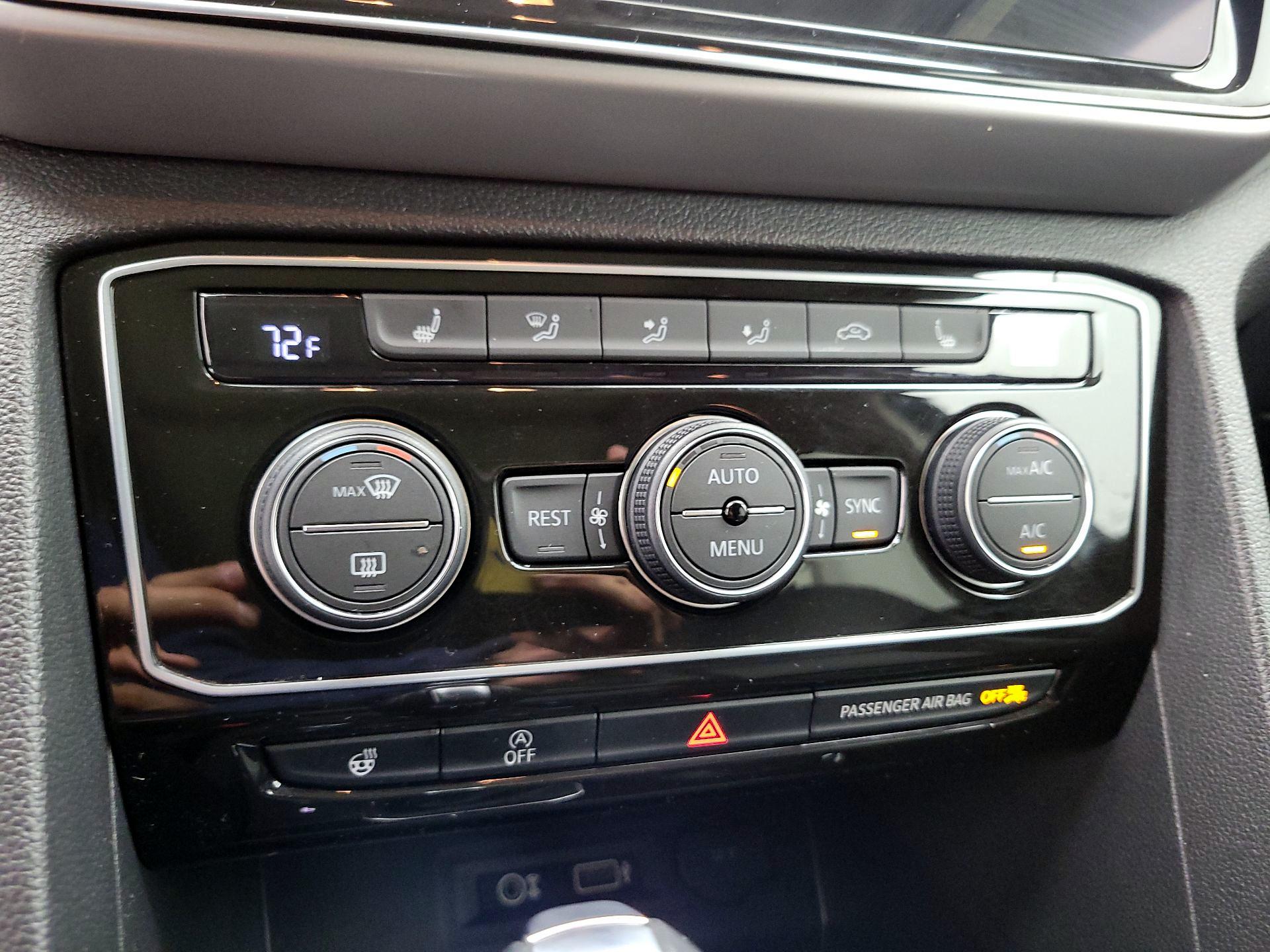 Thumbnail: 2019 Volkswagen Atlas - 17