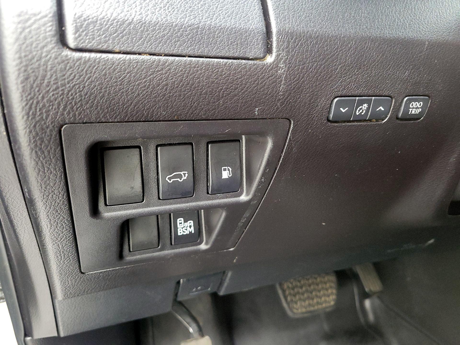 Thumbnail: 2015 Lexus RX - 13
